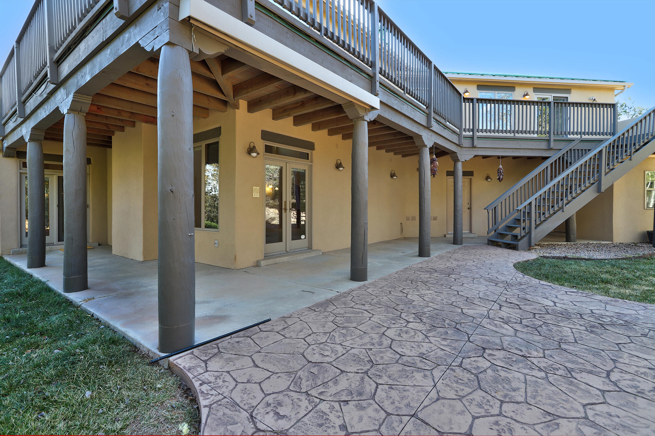 30 CANYON RIDGE Drive