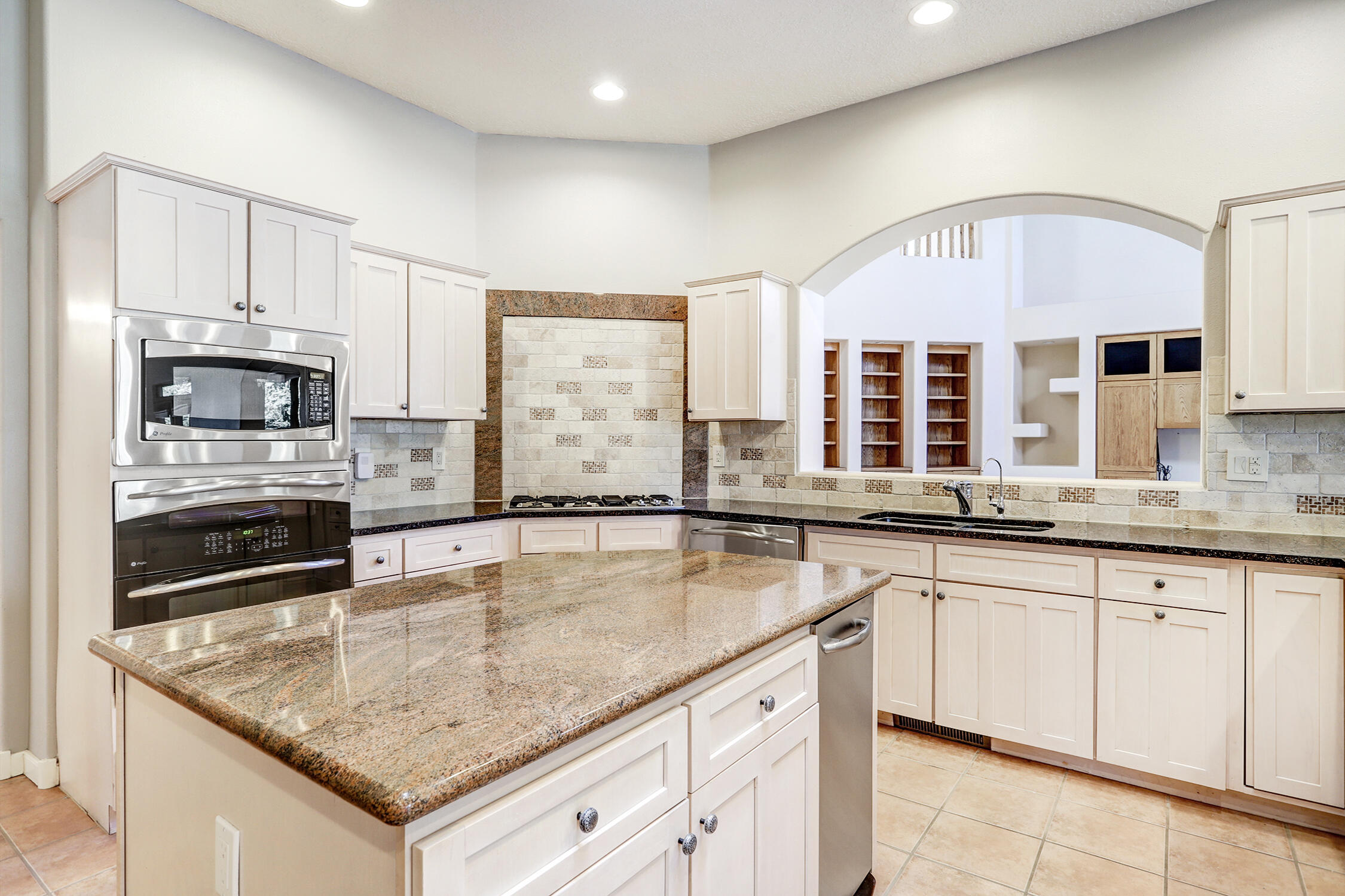 30 CANYON RIDGE Drive