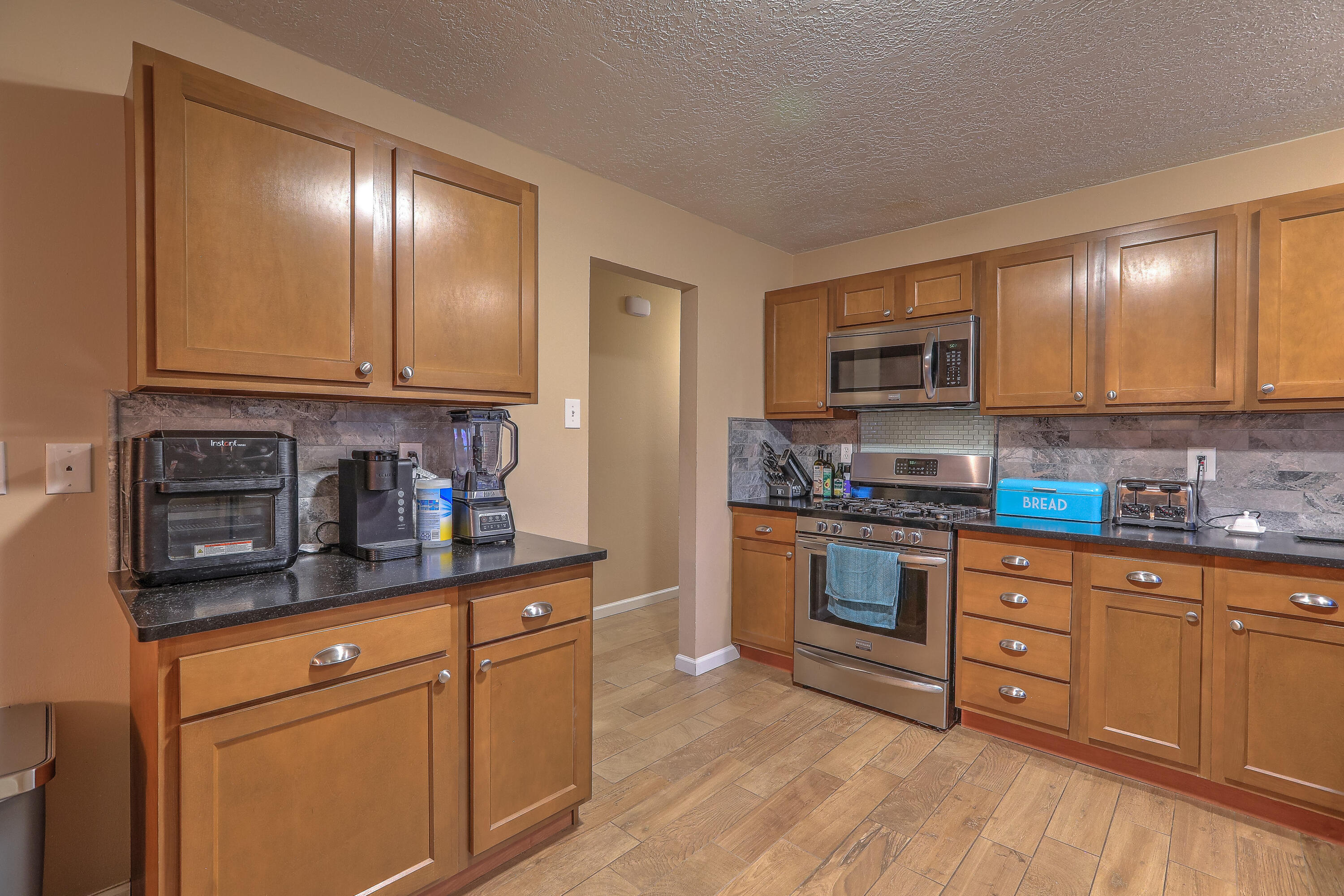 10800 PRINCESS JEANNE Avenue NE