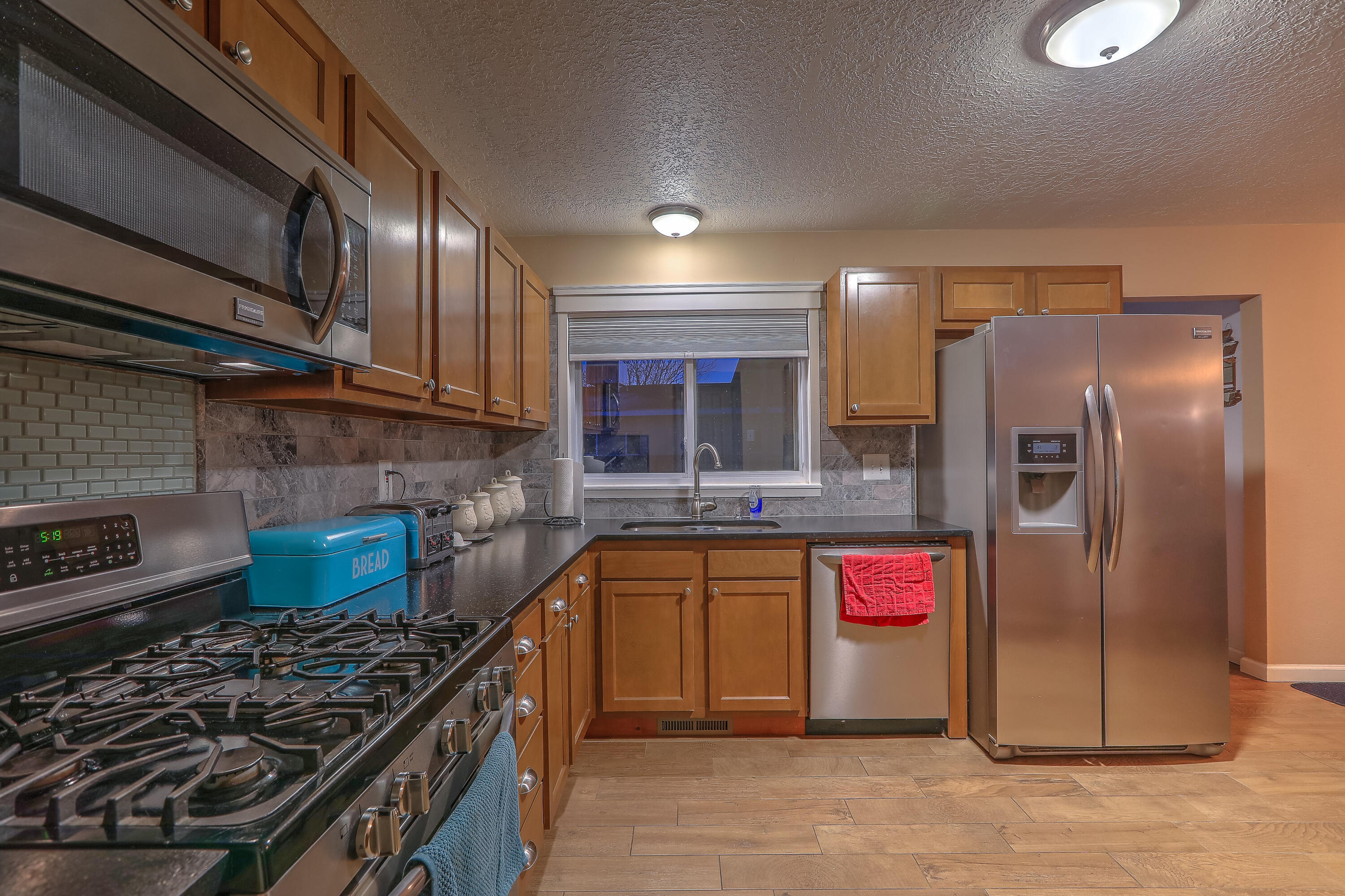 10800 PRINCESS JEANNE Avenue NE