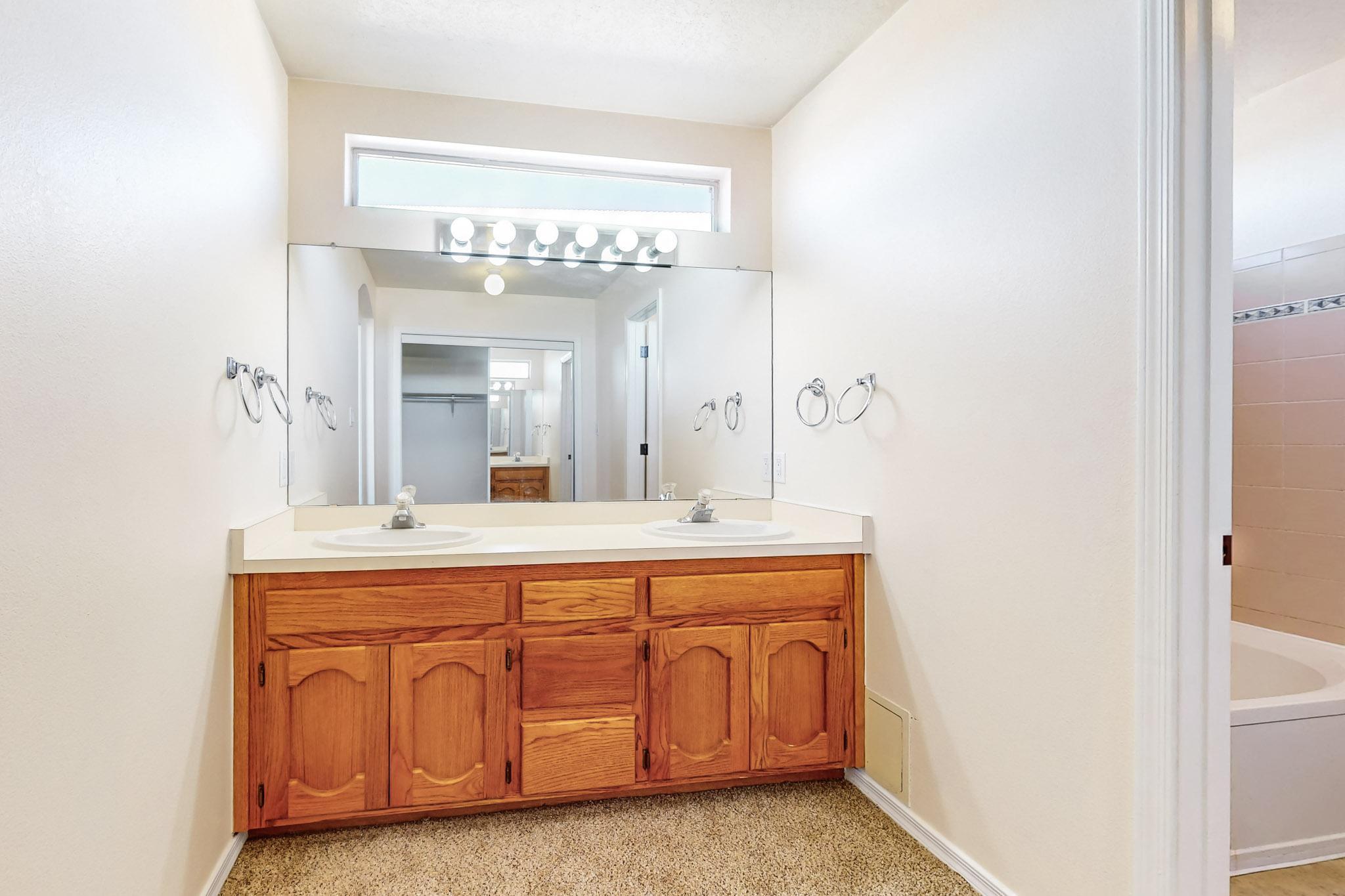 7055 NATALIE JANAE Lane NE