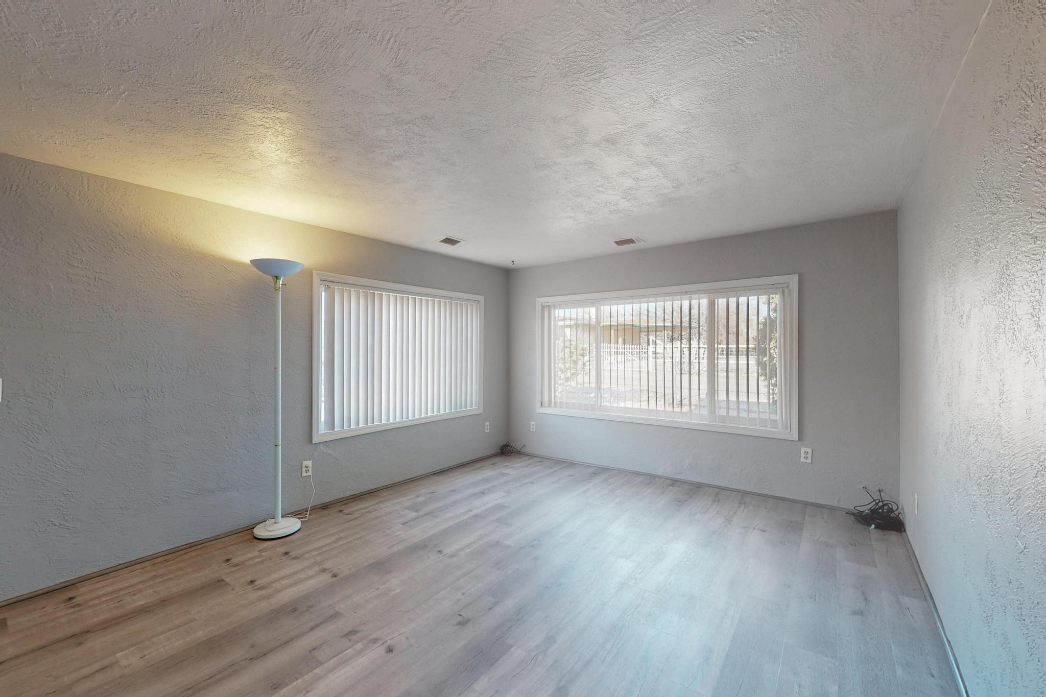 46 SERAFIN Road