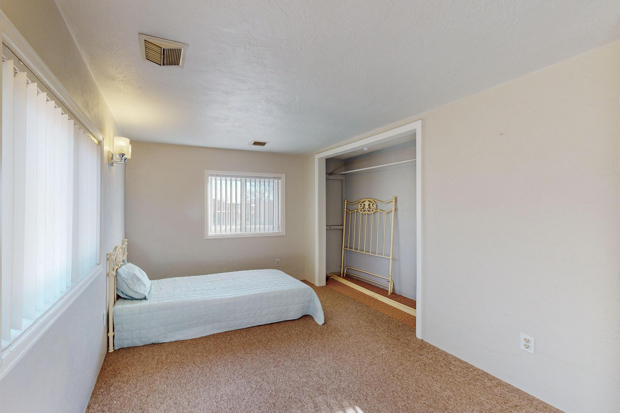 46 SERAFIN Road
