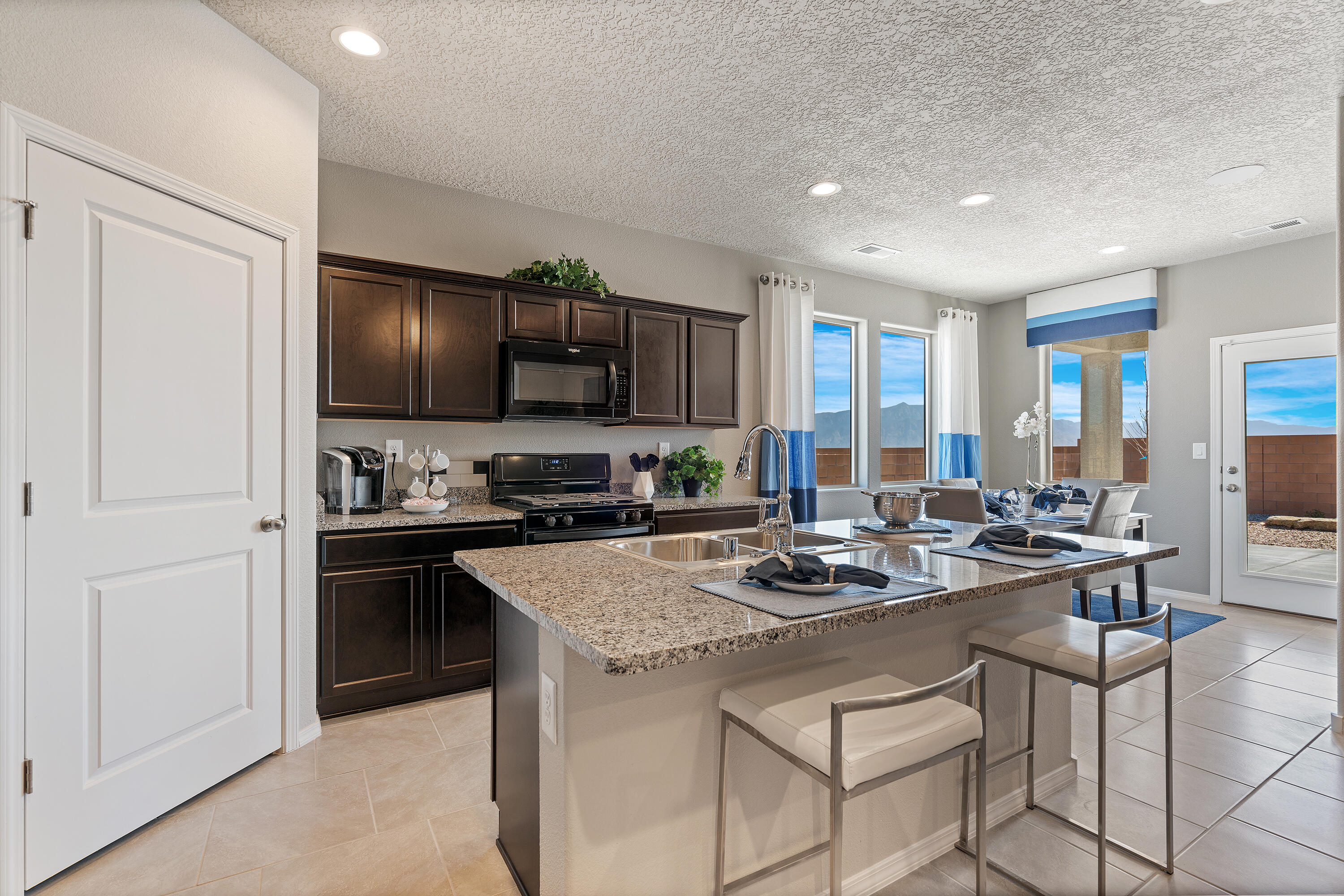 4102 Silver Springs Road NE