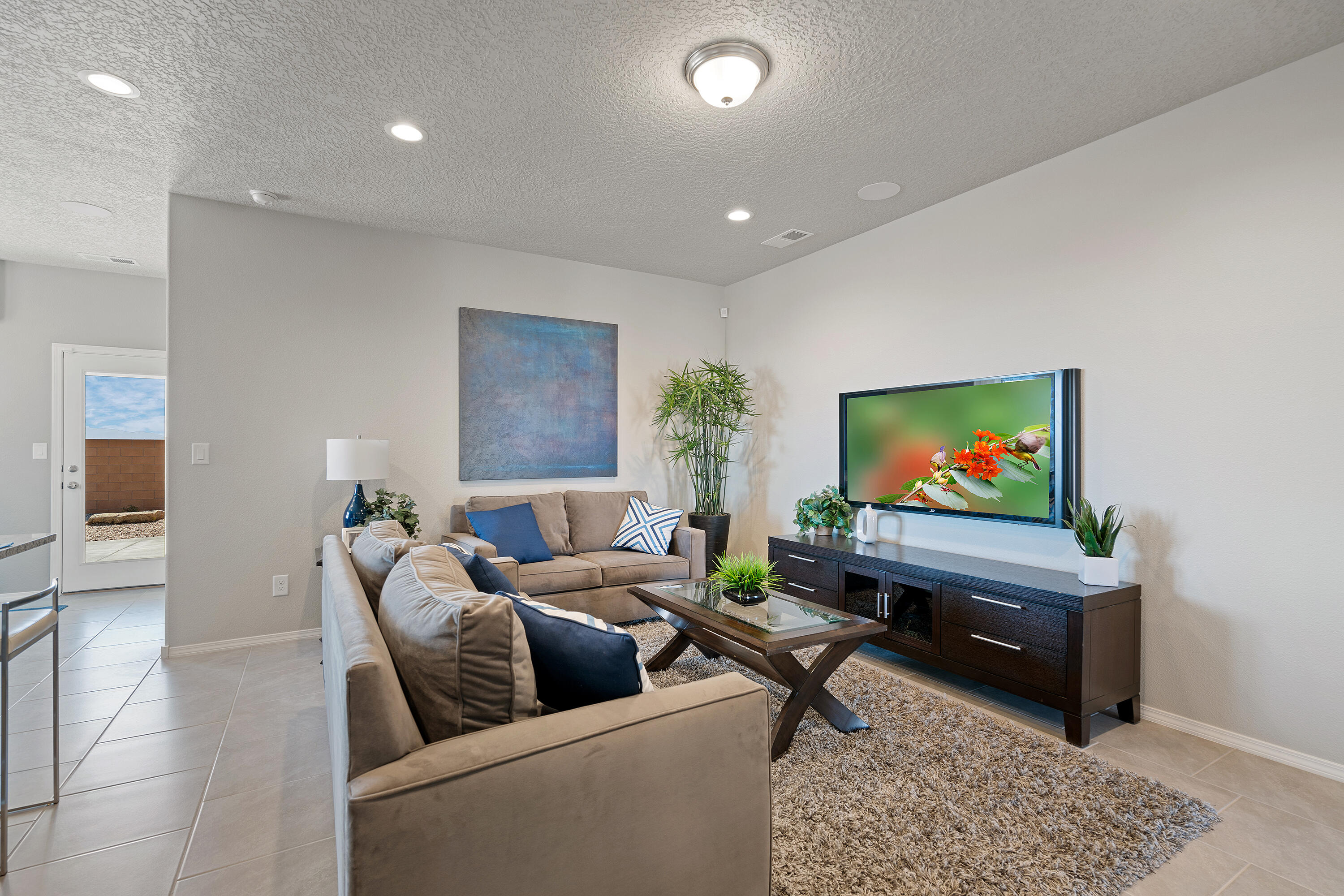 4102 Silver Springs Road NE