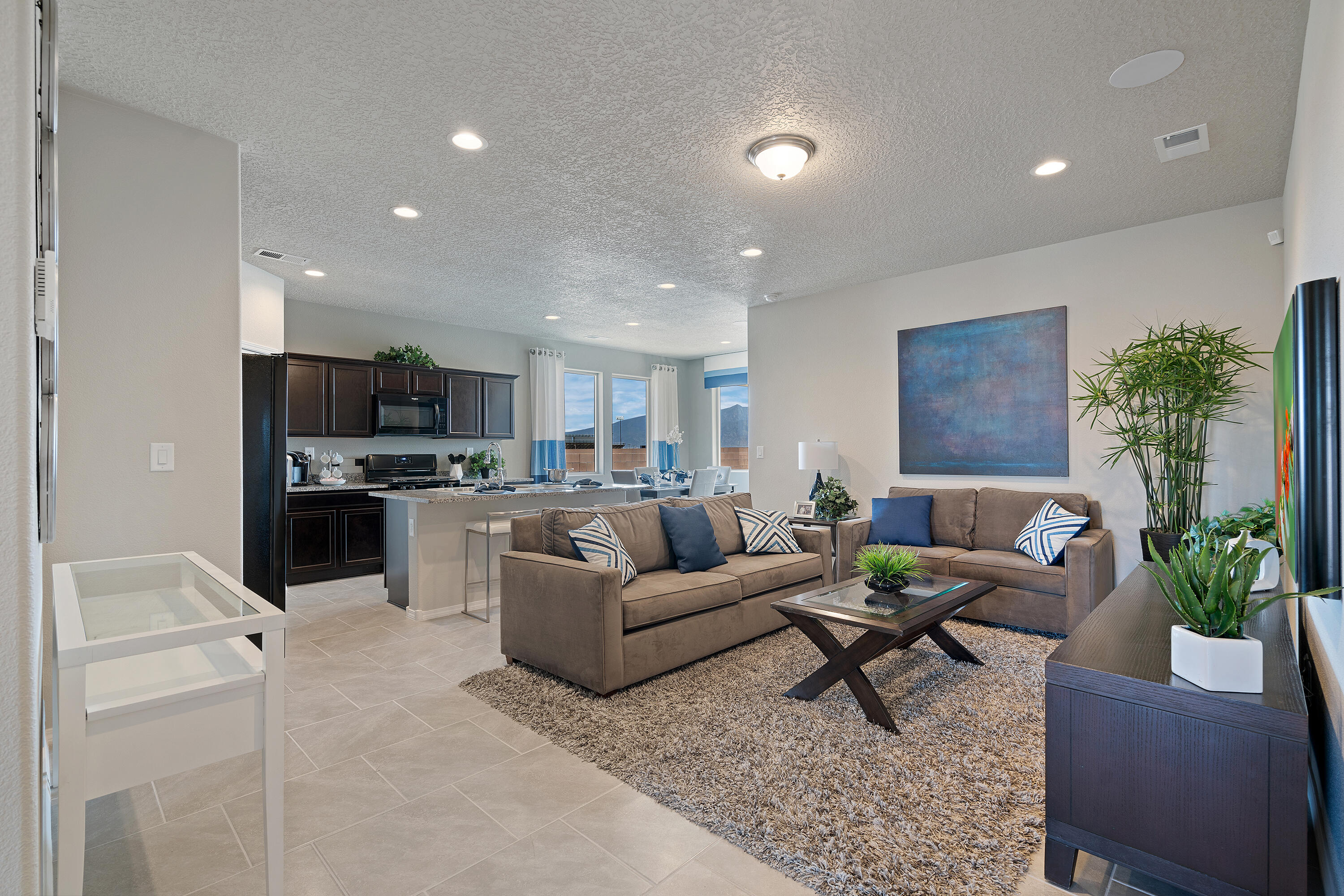 4102 Silver Springs Road NE