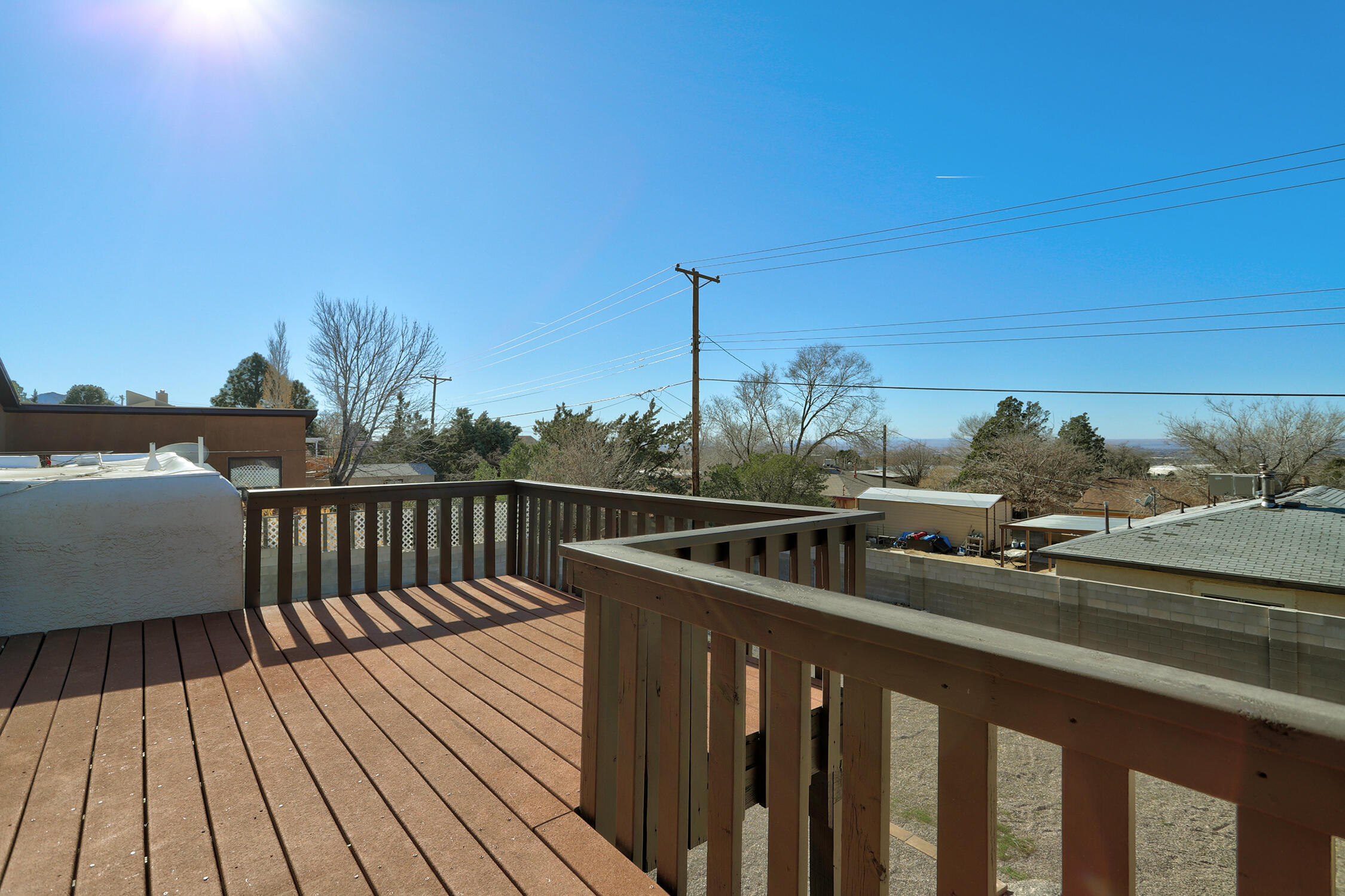 617 MARK Drive NE