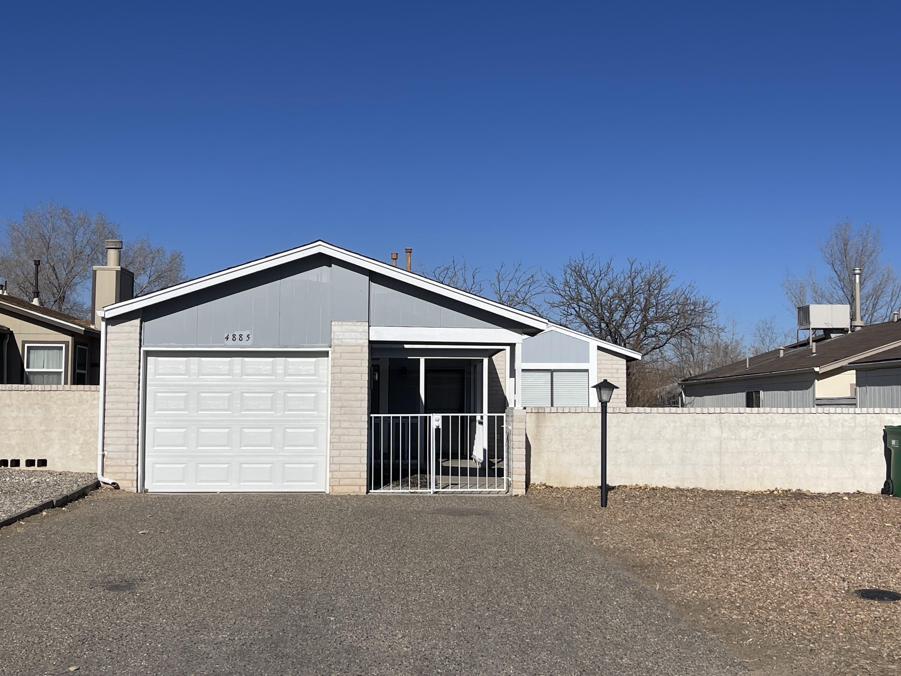 4885 TURQUOISE Drive NE