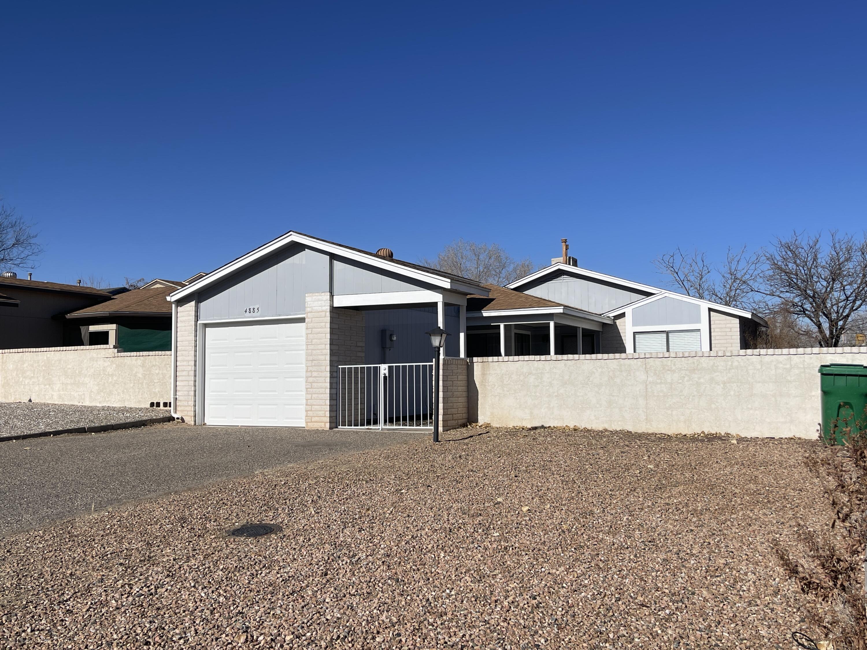4885 TURQUOISE Drive NE