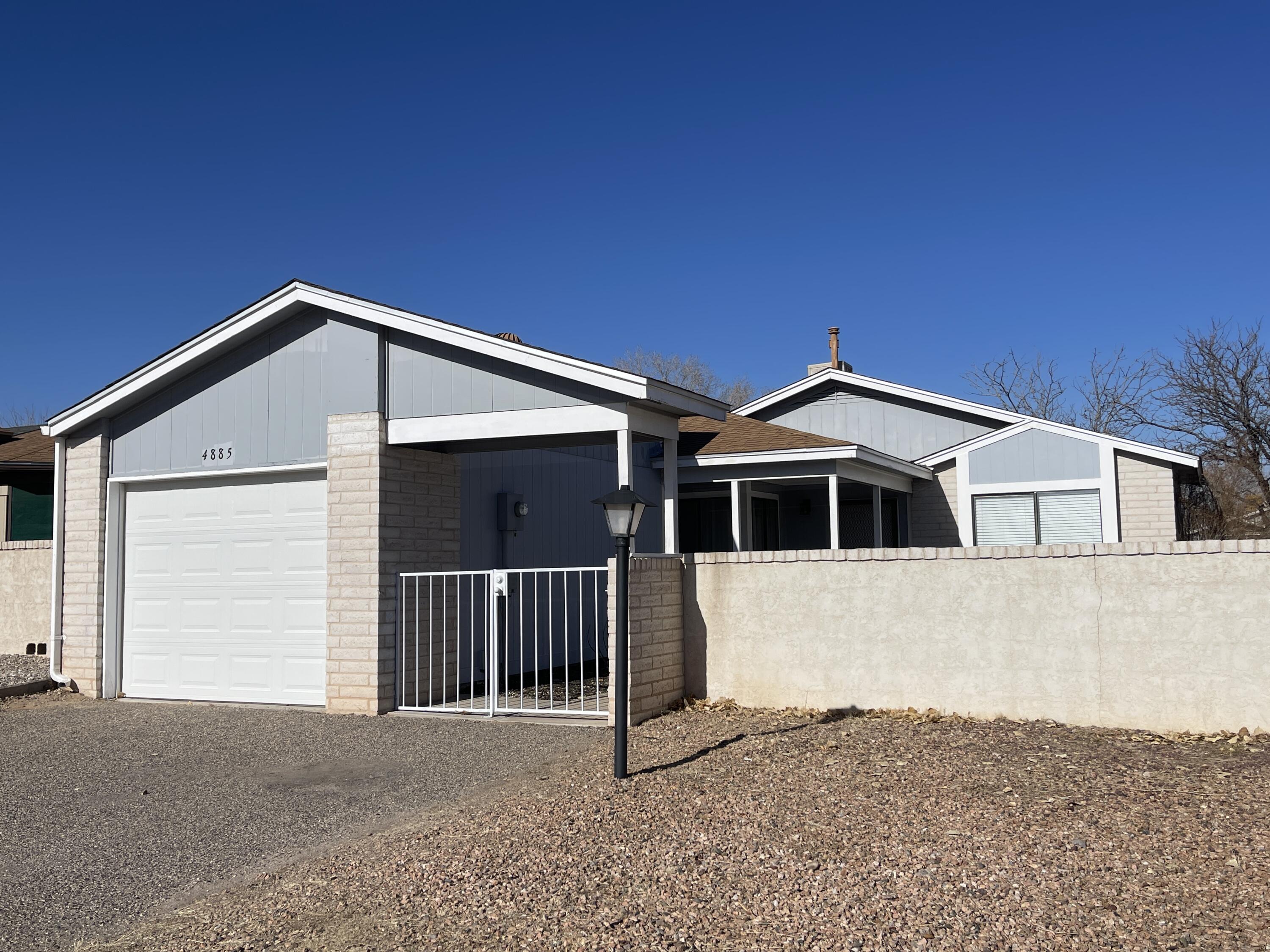 4885 TURQUOISE Drive NE