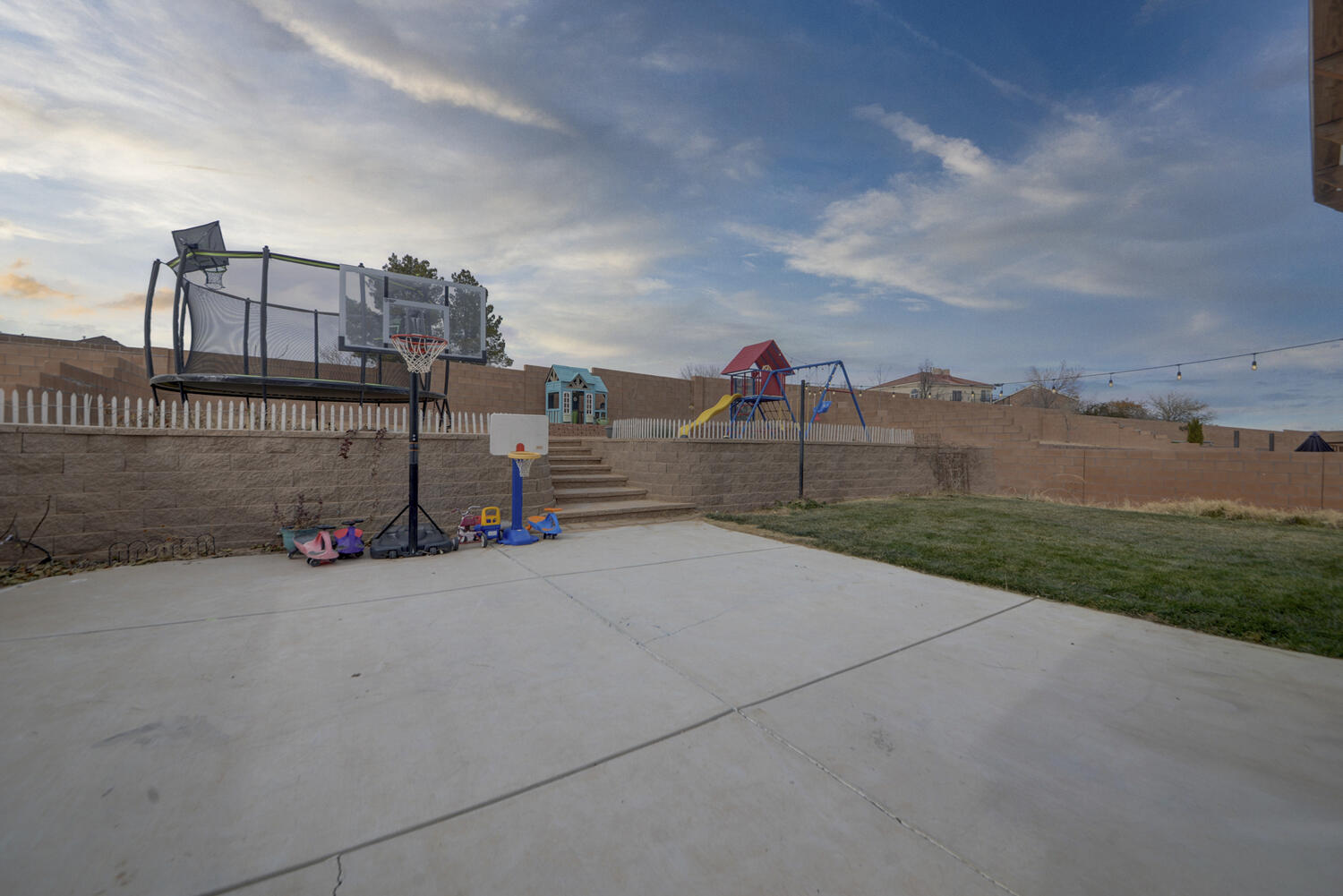 1830 VALLE VISTA Road NW