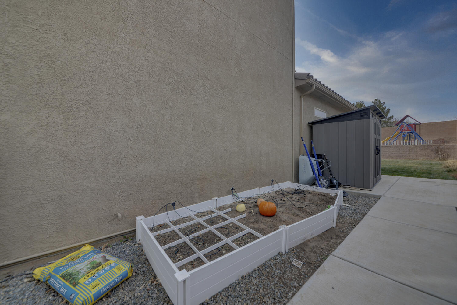 1830 VALLE VISTA Road NW