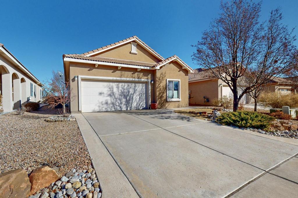 824 GOLDEN YARROW Trail