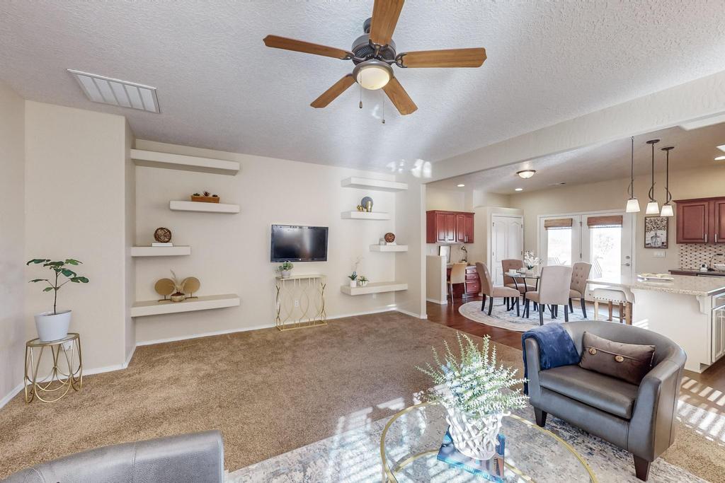 824 GOLDEN YARROW Trail