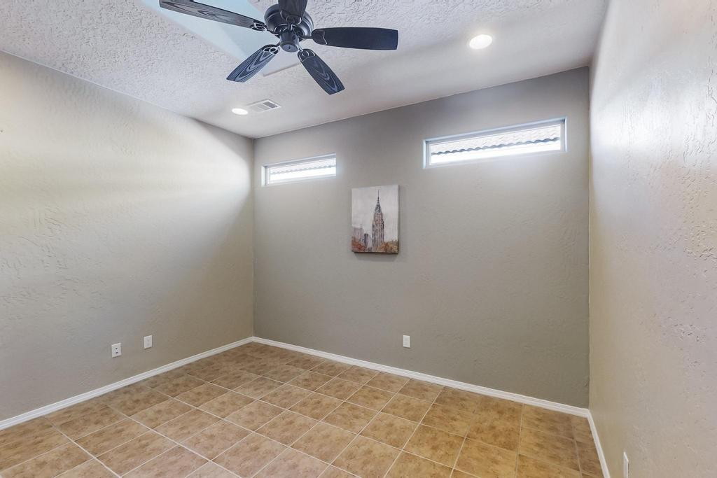 824 GOLDEN YARROW Trail