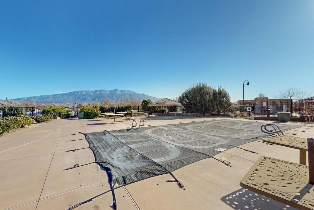 824 GOLDEN YARROW Trail