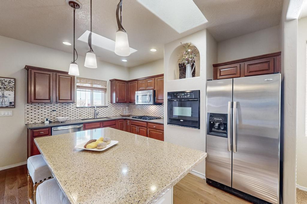 824 GOLDEN YARROW Trail