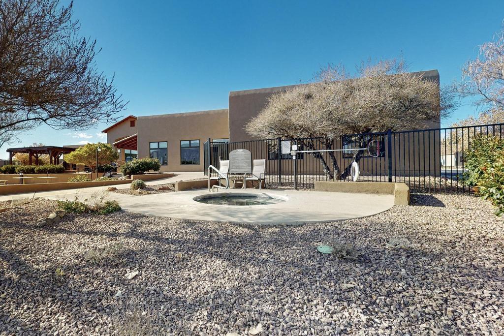 824 GOLDEN YARROW Trail