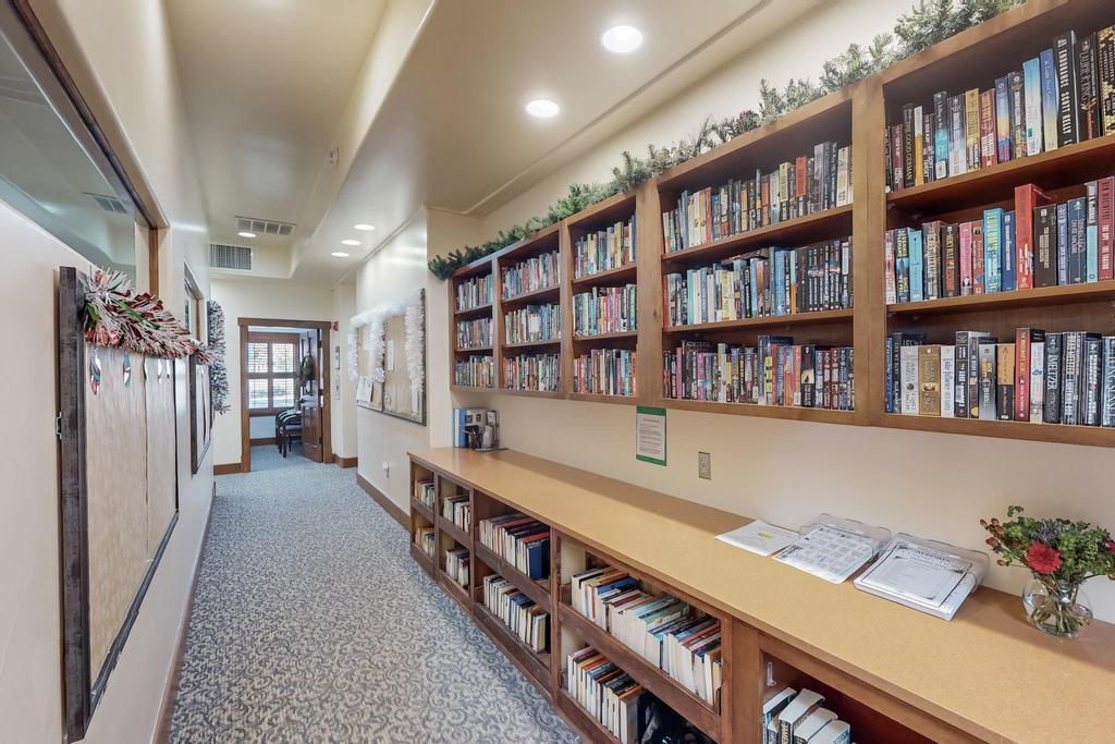 824 GOLDEN YARROW Trail
