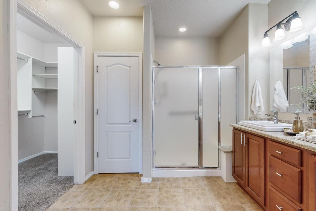 824 GOLDEN YARROW Trail