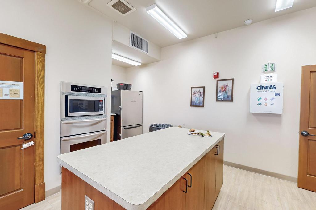 824 GOLDEN YARROW Trail