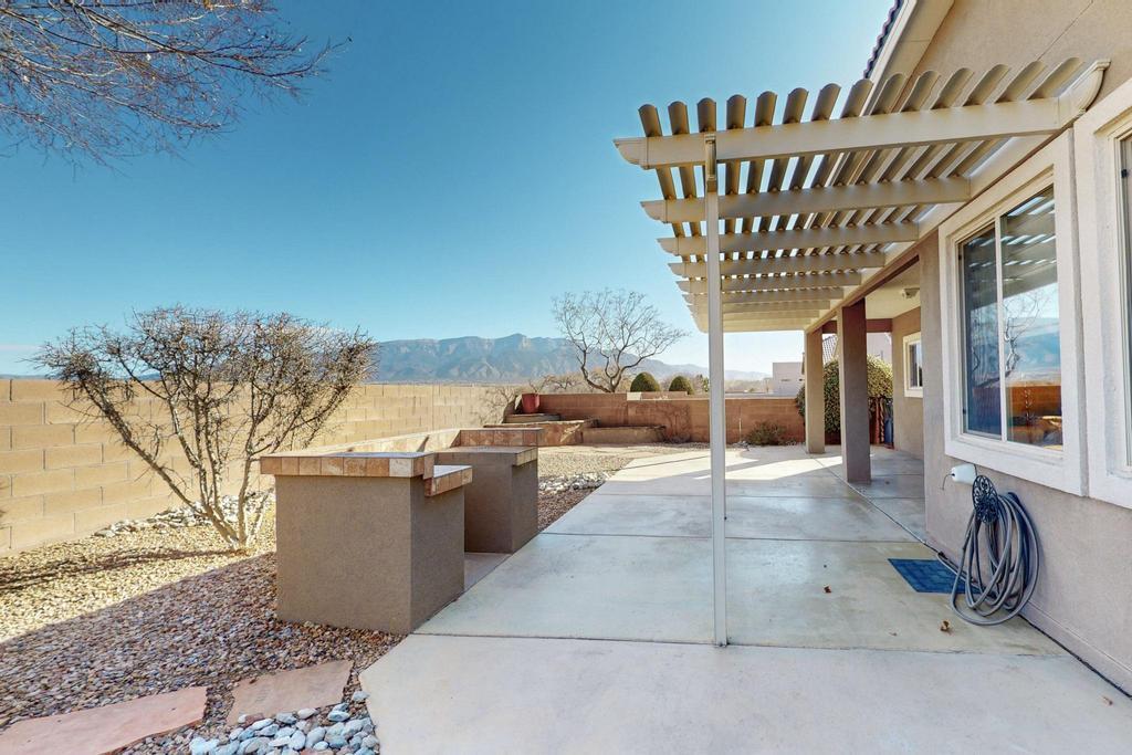 824 GOLDEN YARROW Trail