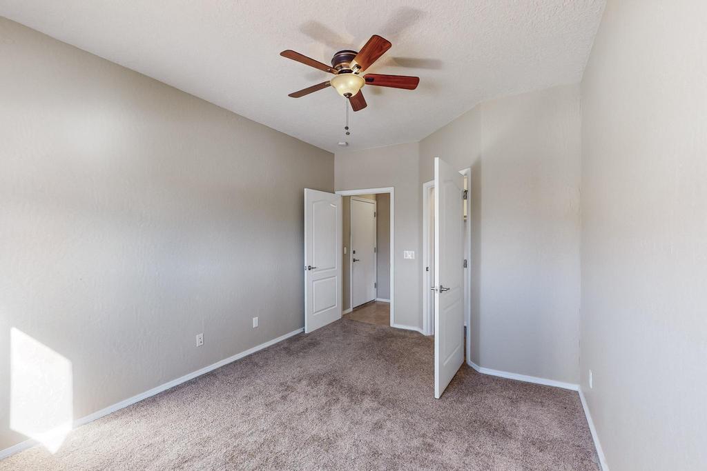824 GOLDEN YARROW Trail