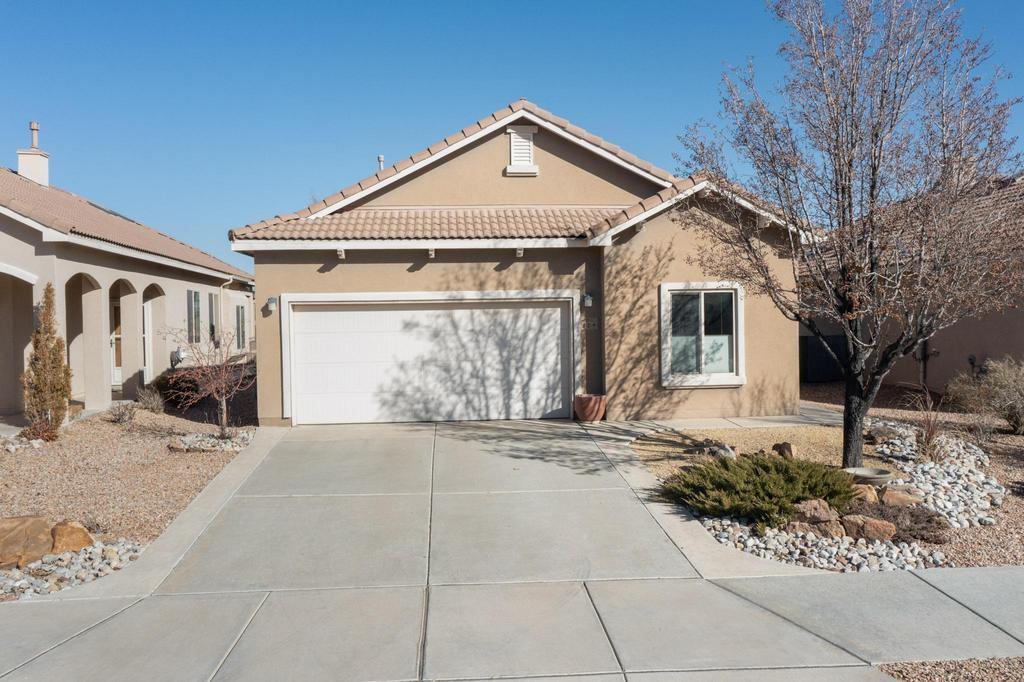 824 GOLDEN YARROW Trail