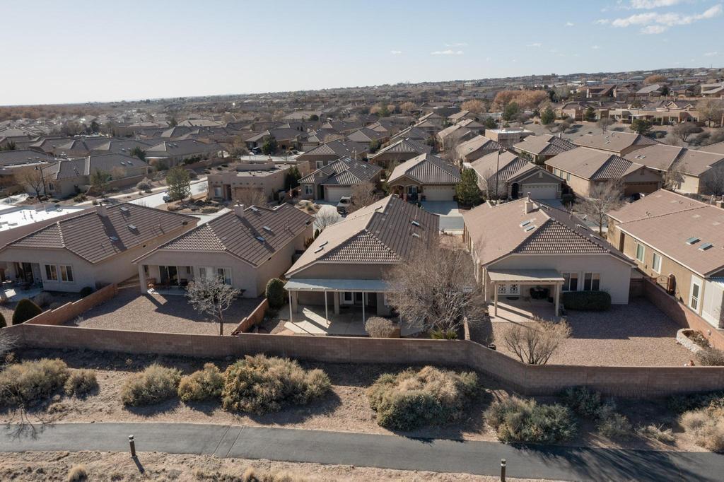 824 GOLDEN YARROW Trail