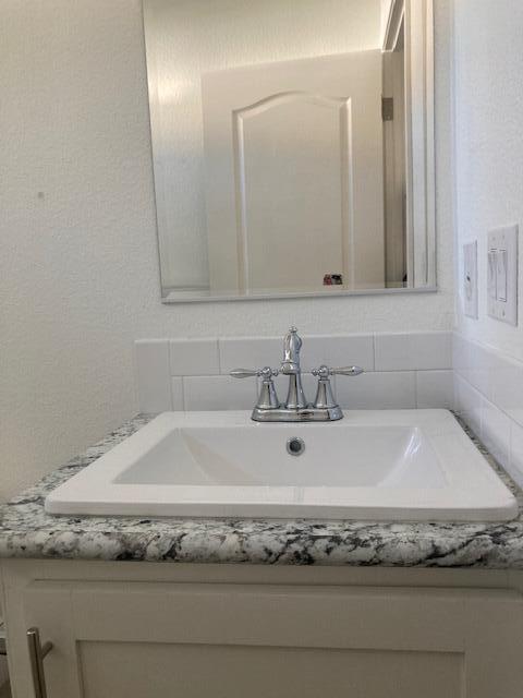 7112 PAN AMERICAN FWY NE 100