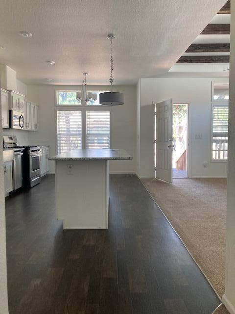 7112 PAN AMERICAN FWY NE 100