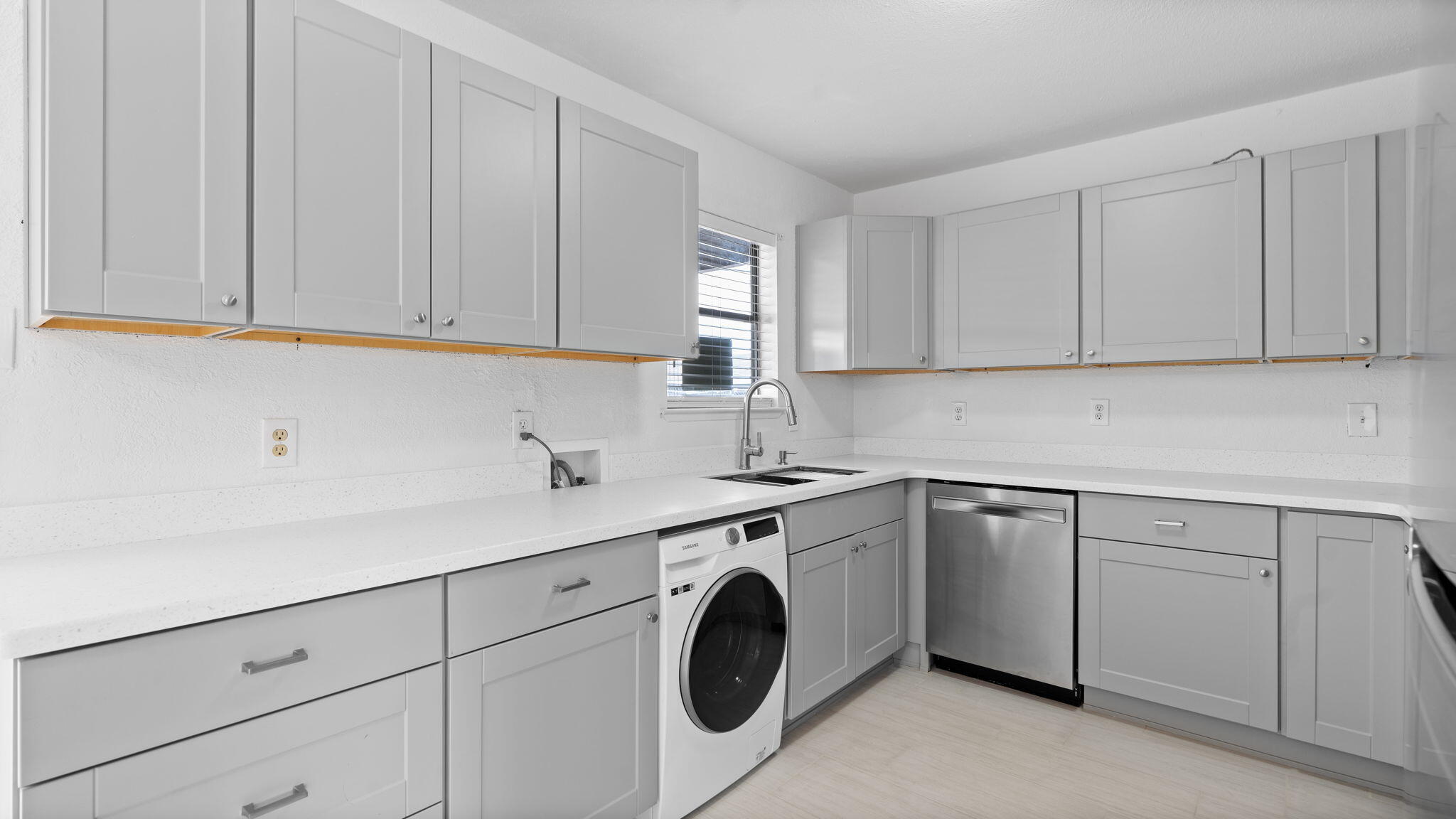 10217 PASEO DEL NORTE NW