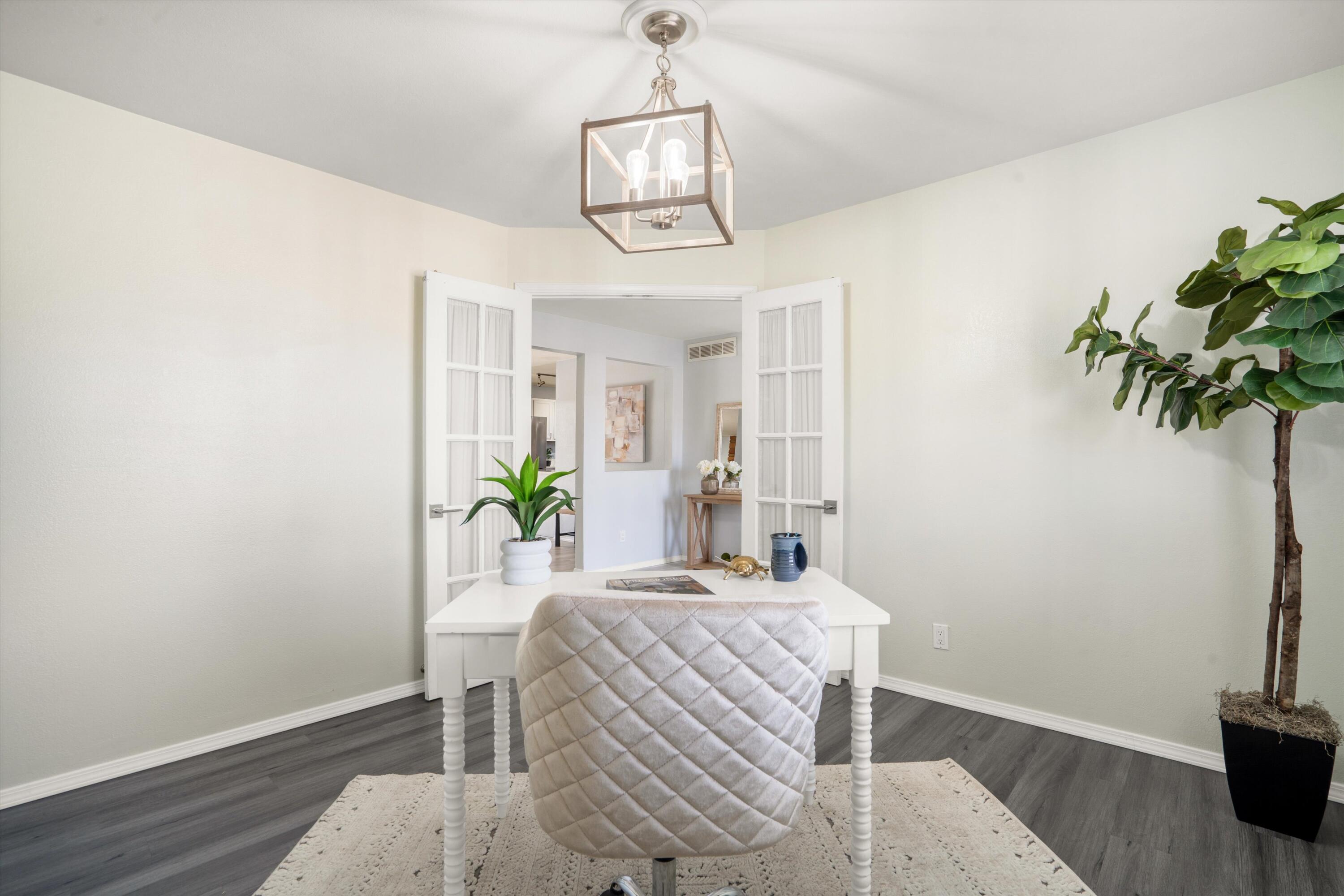 700 STAGECOACH Road SE