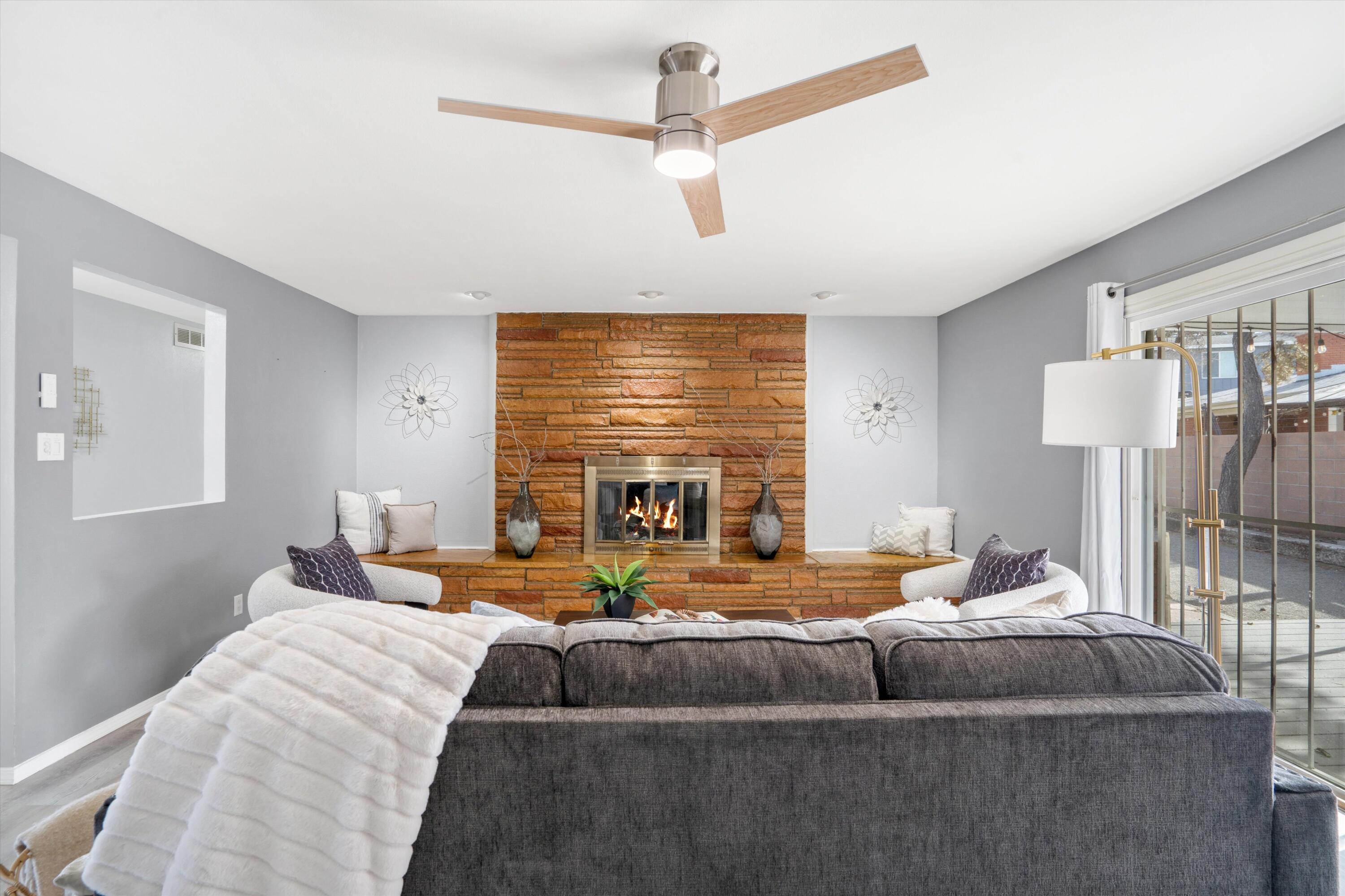 700 STAGECOACH Road SE