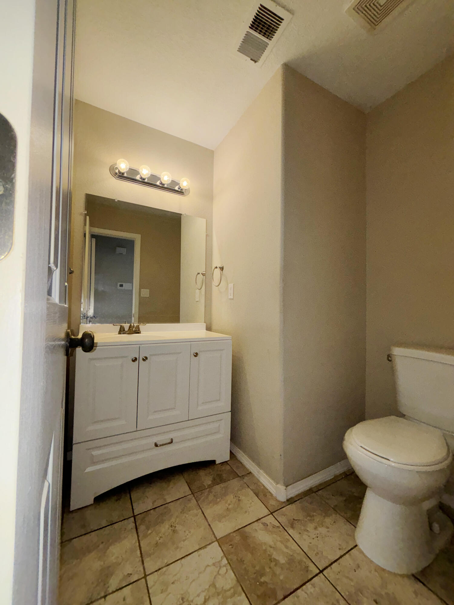 5405 VIERRA Avenue SW