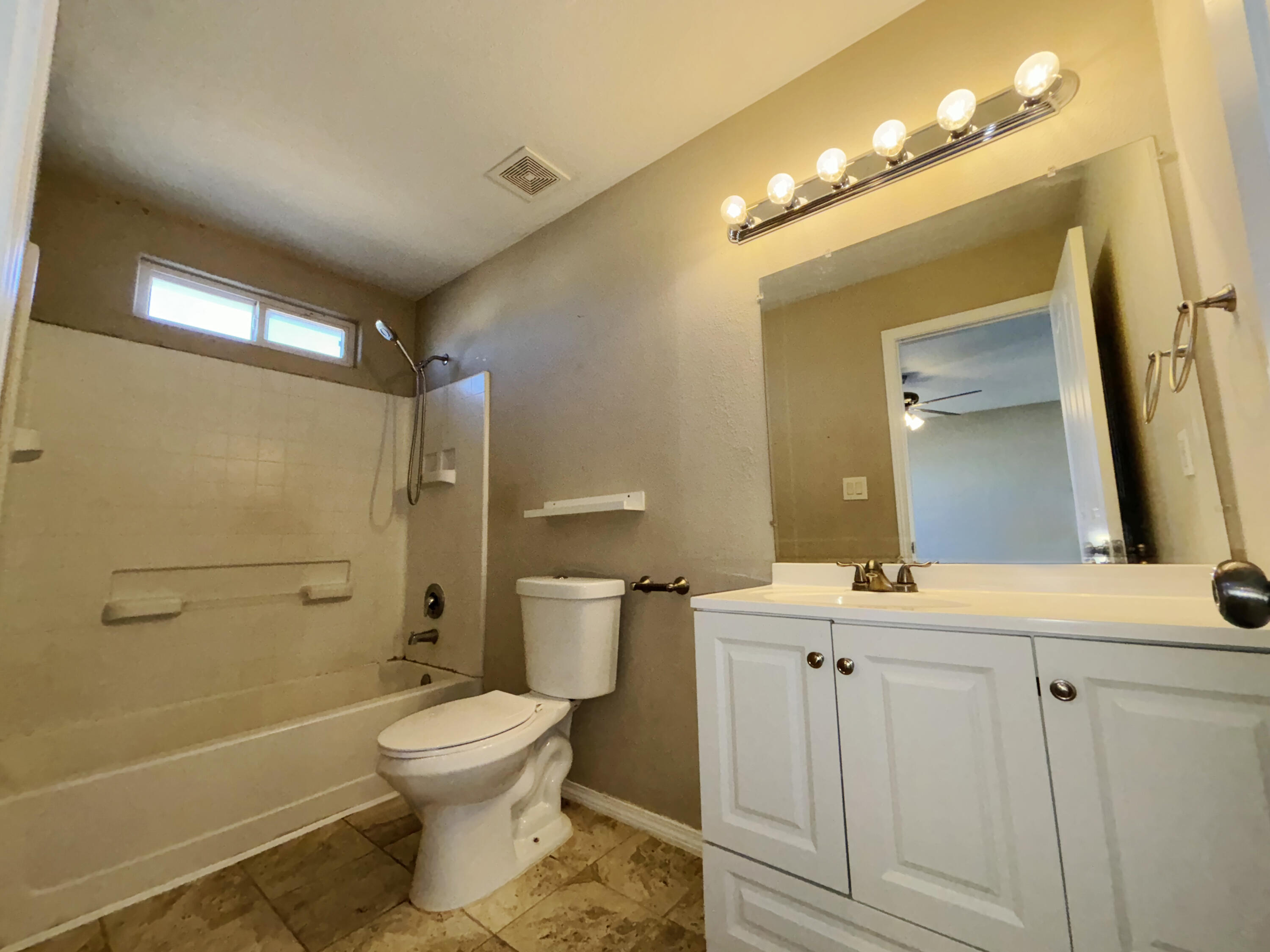 5405 VIERRA Avenue SW