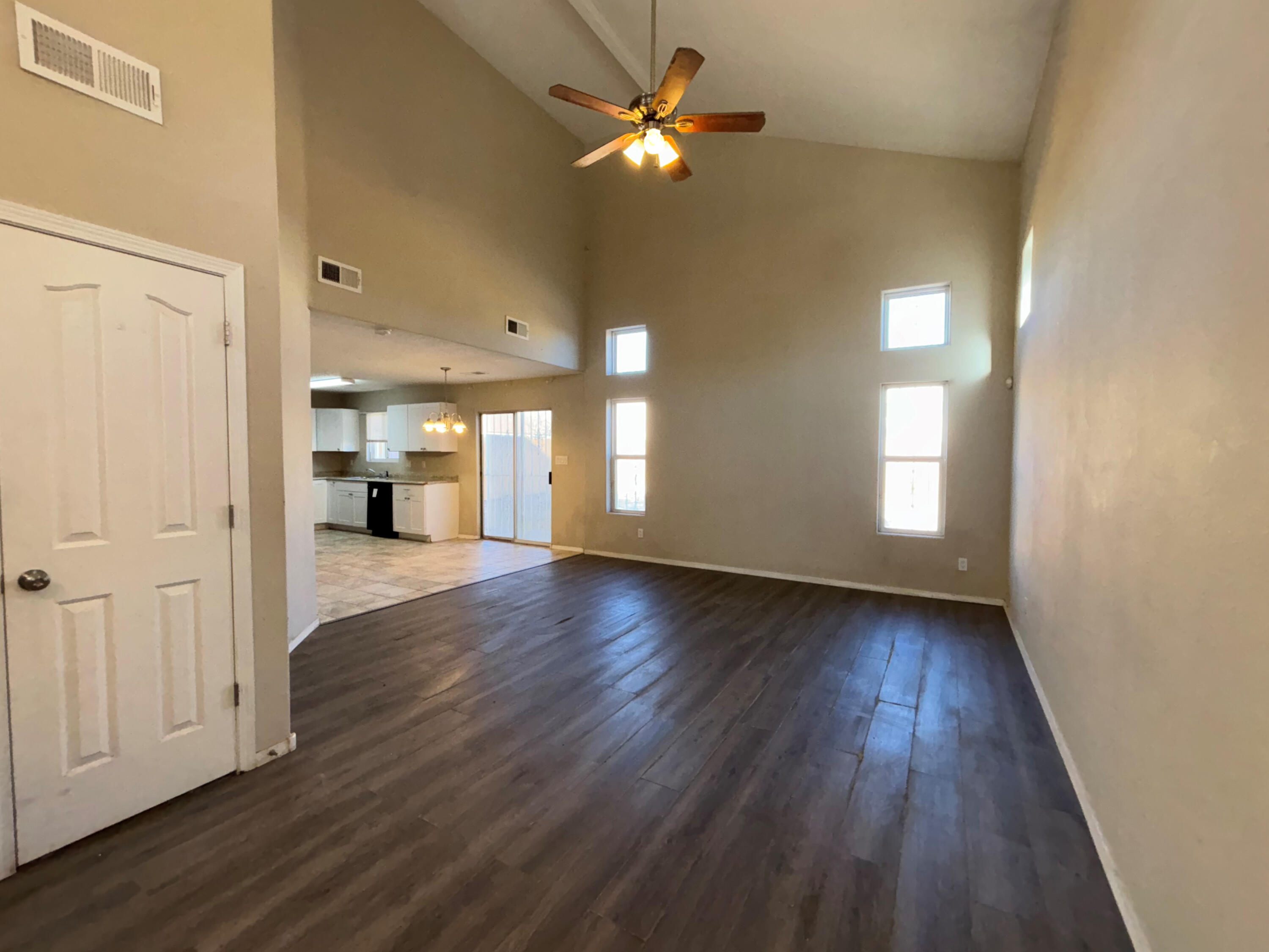 5405 VIERRA Avenue SW