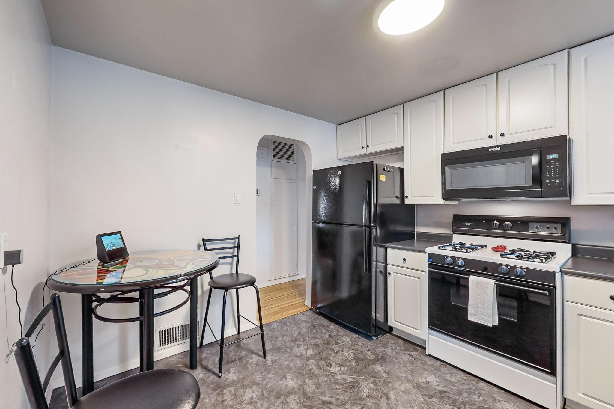 7600 MORROW Avenue NE