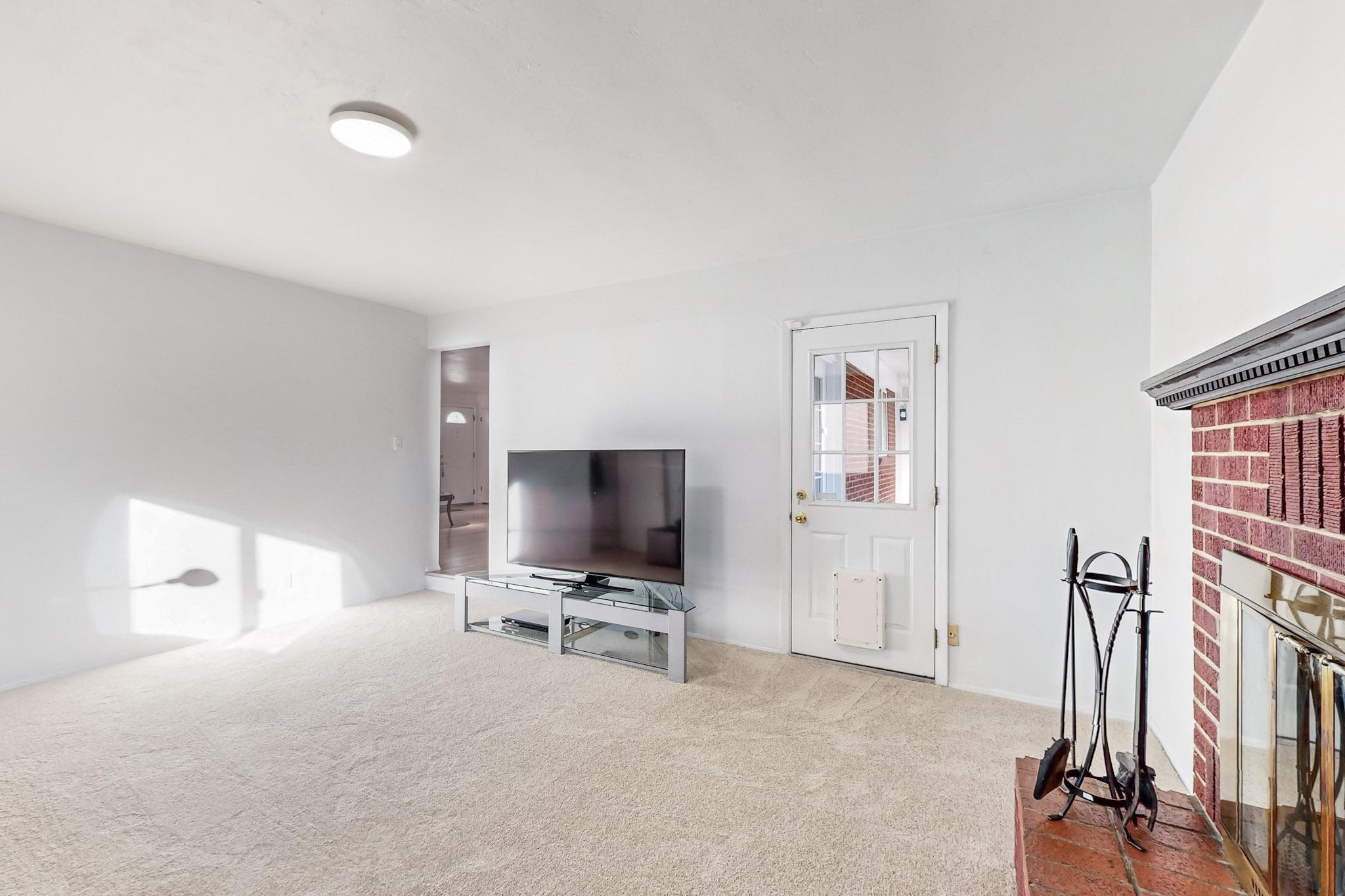 7600 MORROW Avenue NE