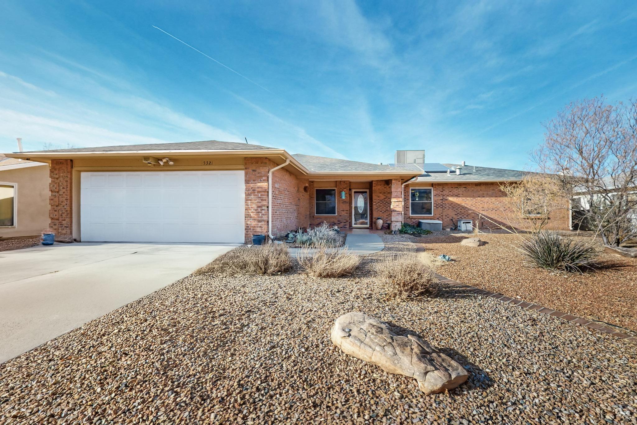 5321 VERONICA Drive NE