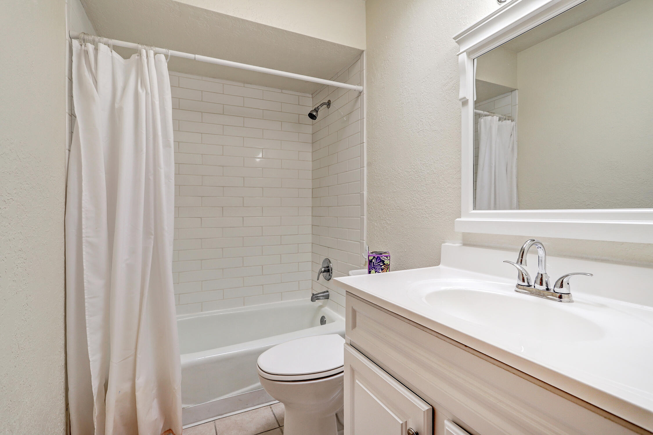 13123 ALICE Avenue NE