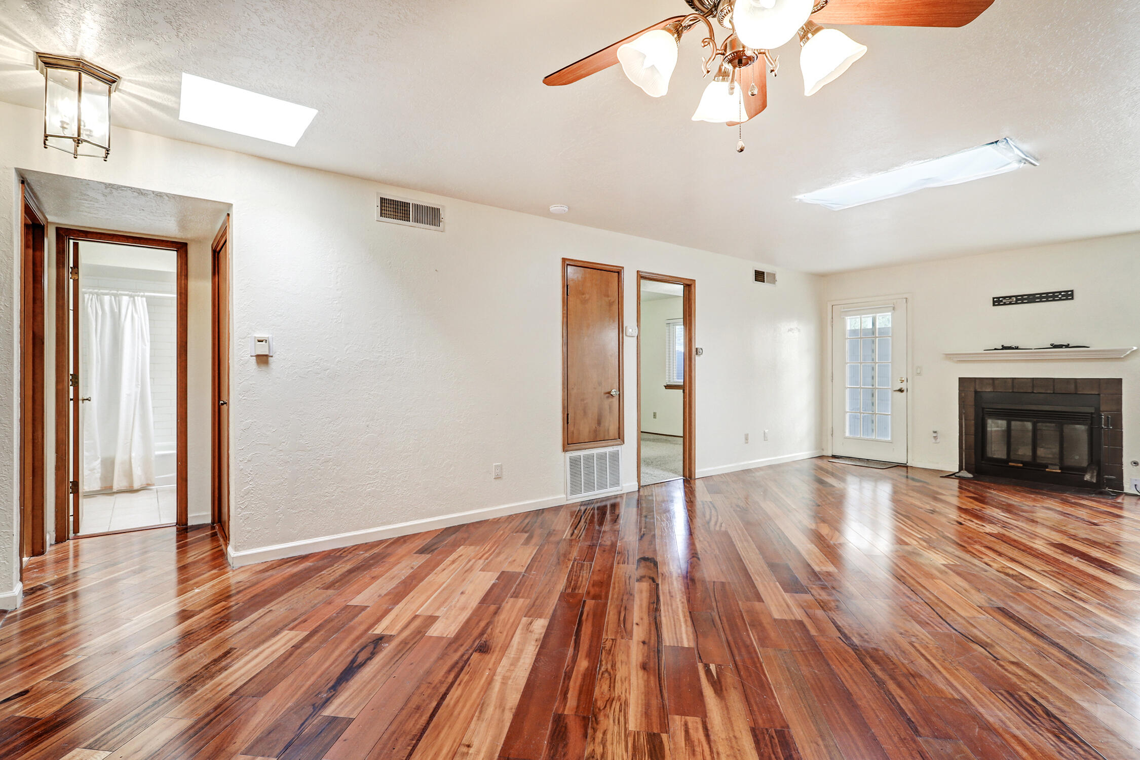 13123 ALICE Avenue NE