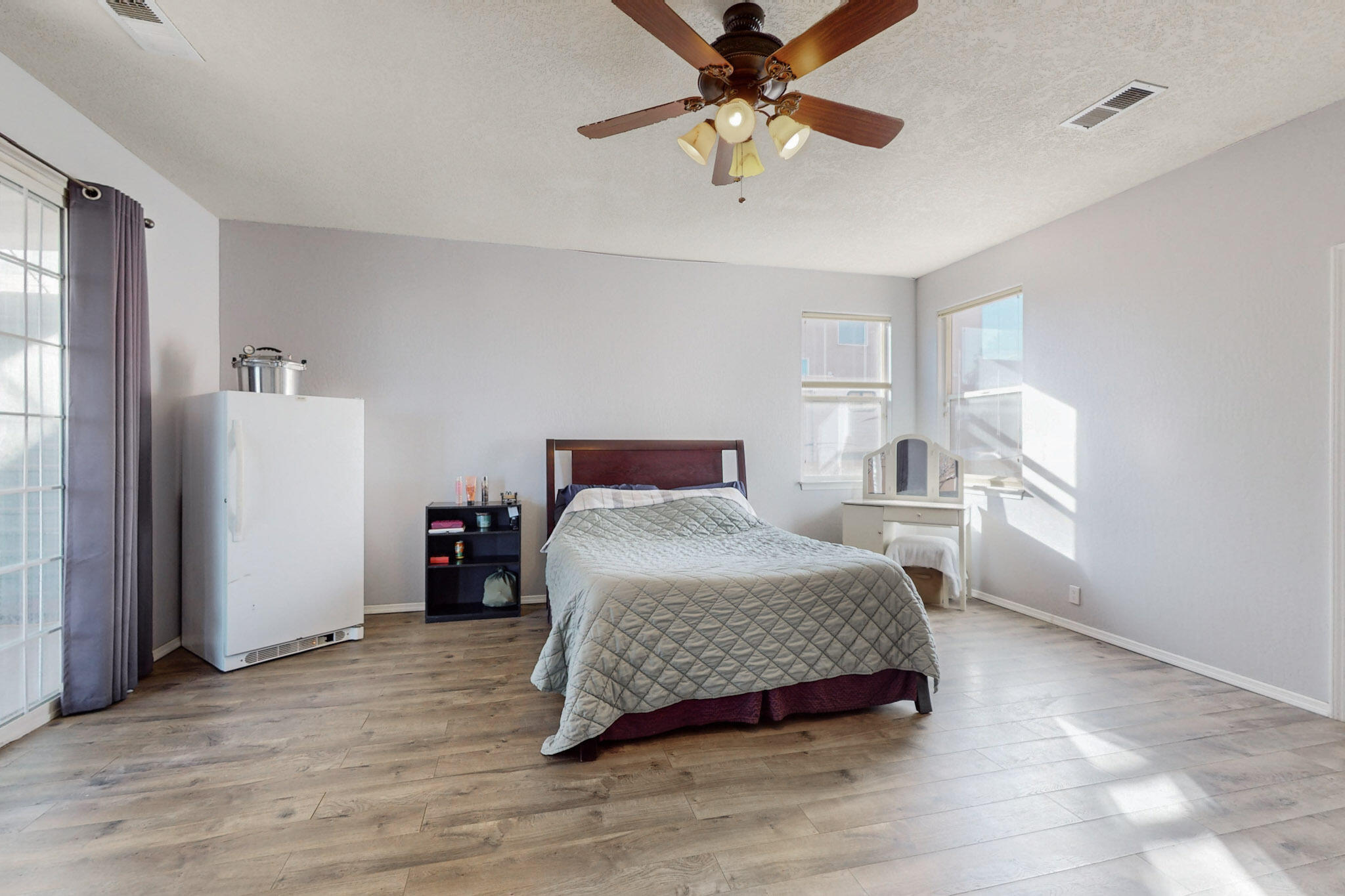 6101 CIELO GRANDE Drive NE
