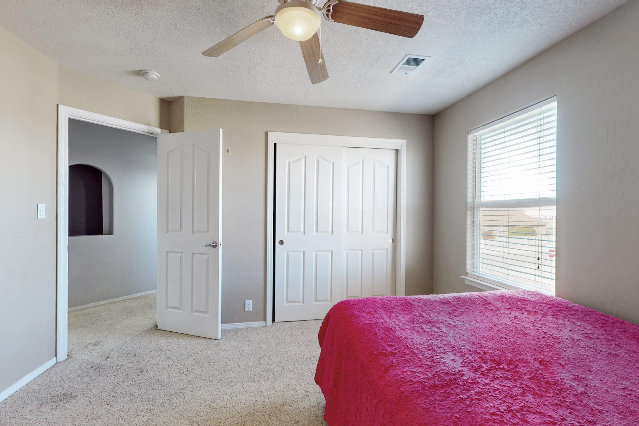 6101 CIELO GRANDE Drive NE