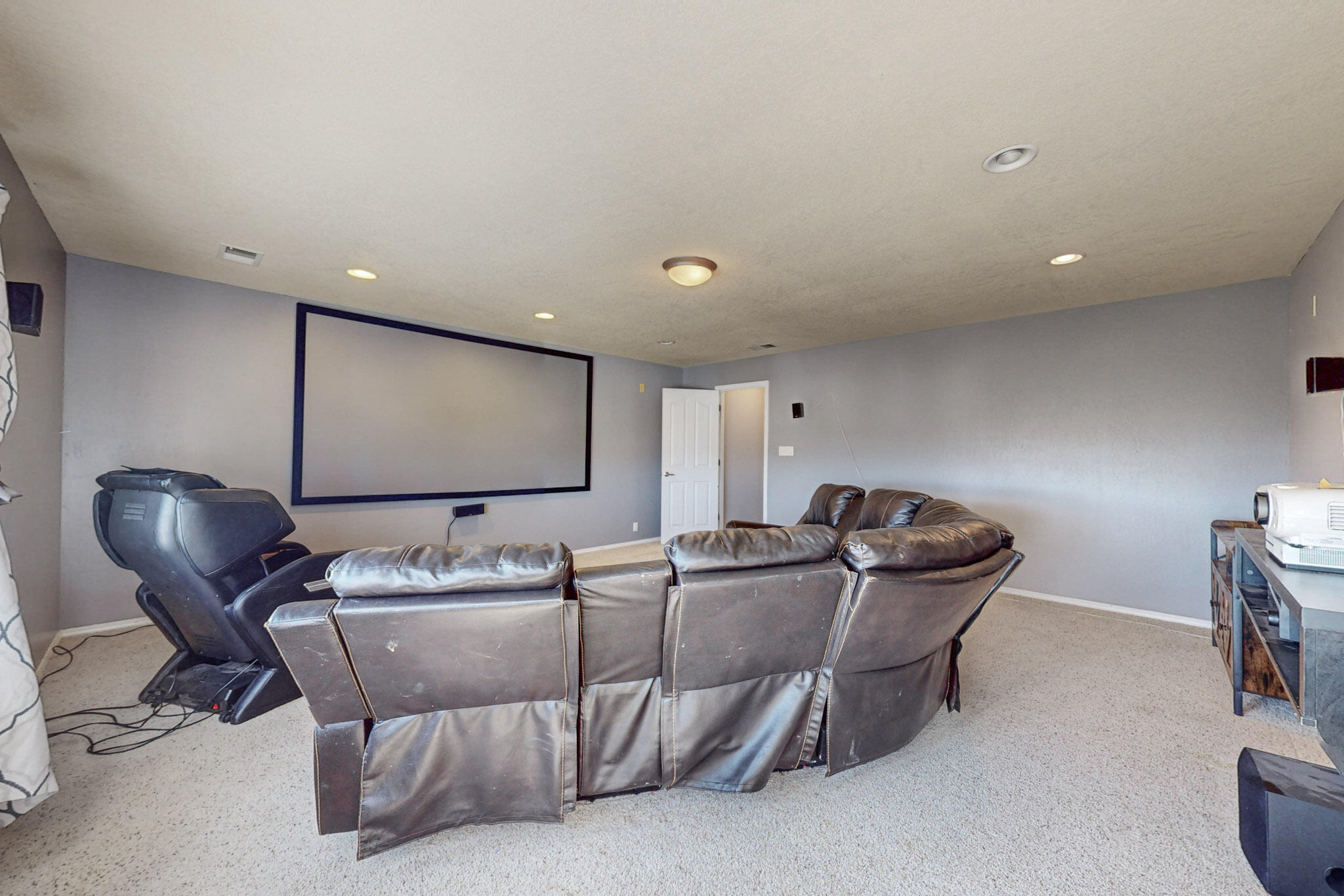 6101 CIELO GRANDE Drive NE