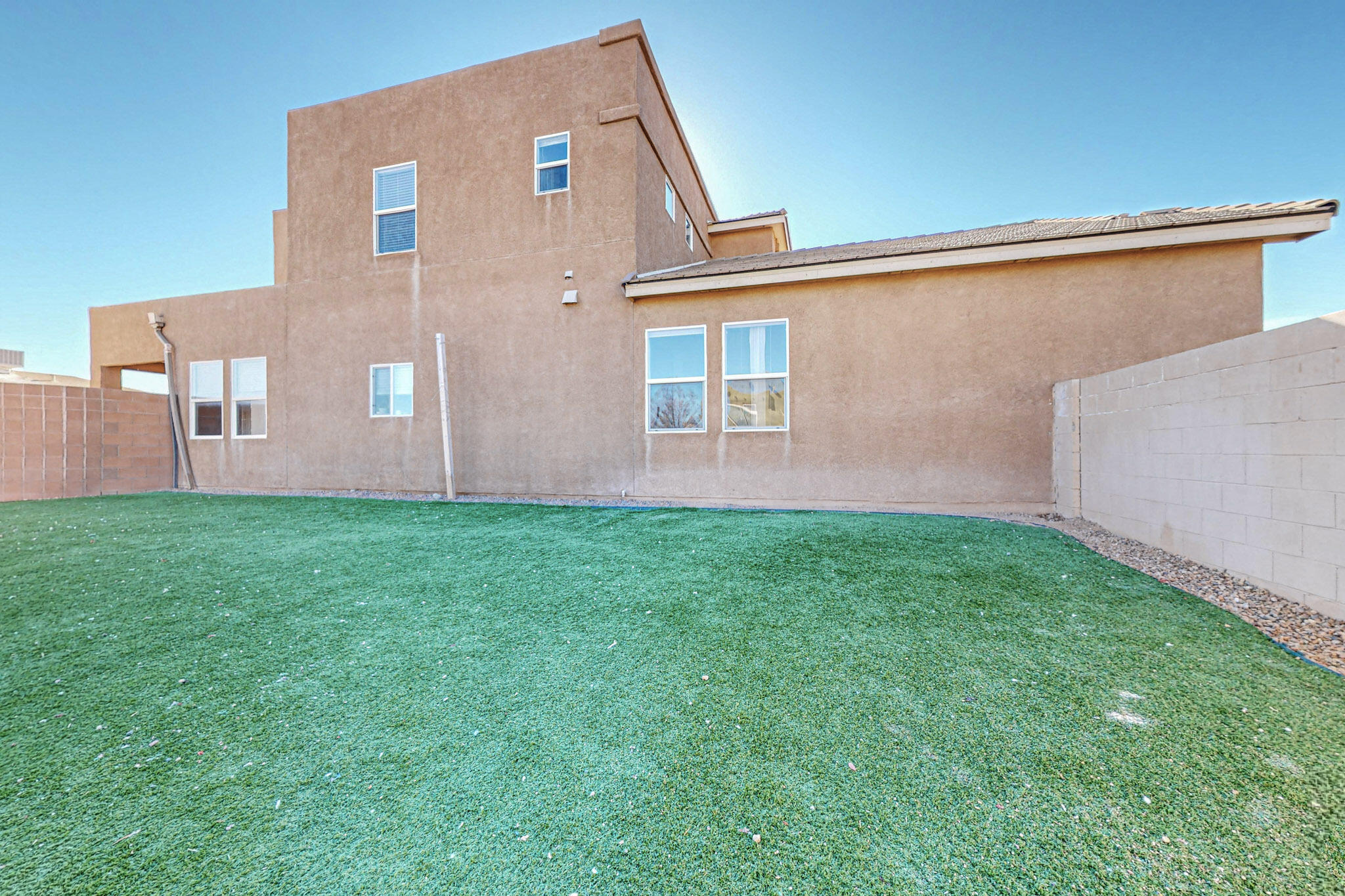 6101 CIELO GRANDE Drive NE