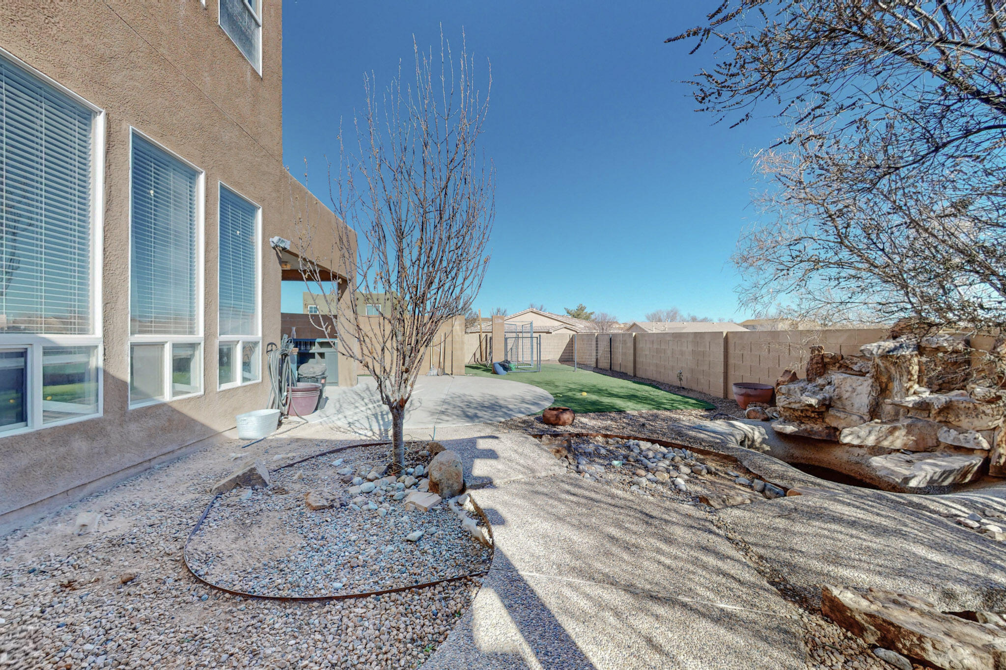 6101 CIELO GRANDE Drive NE