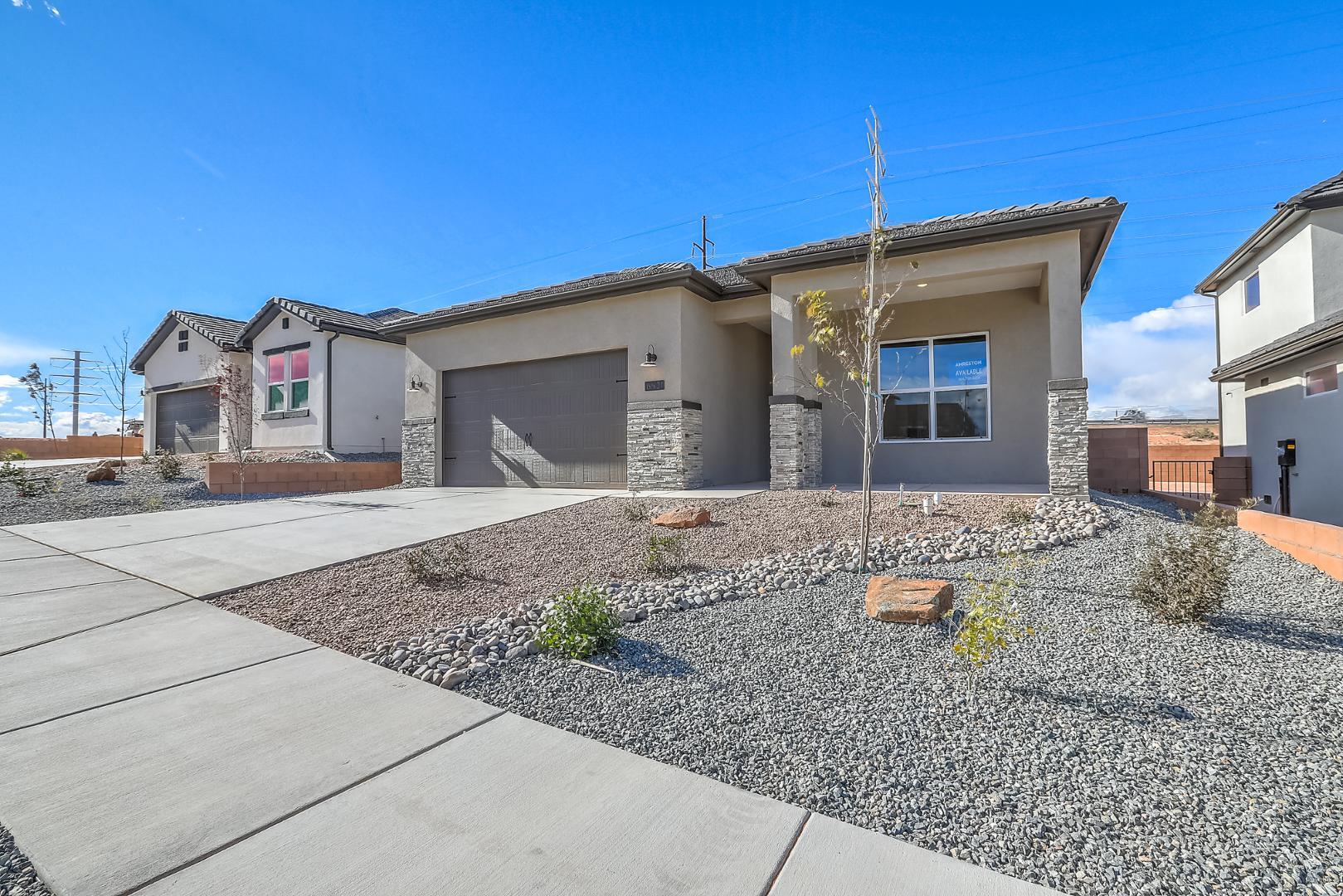 6821 Cleary Loop NE