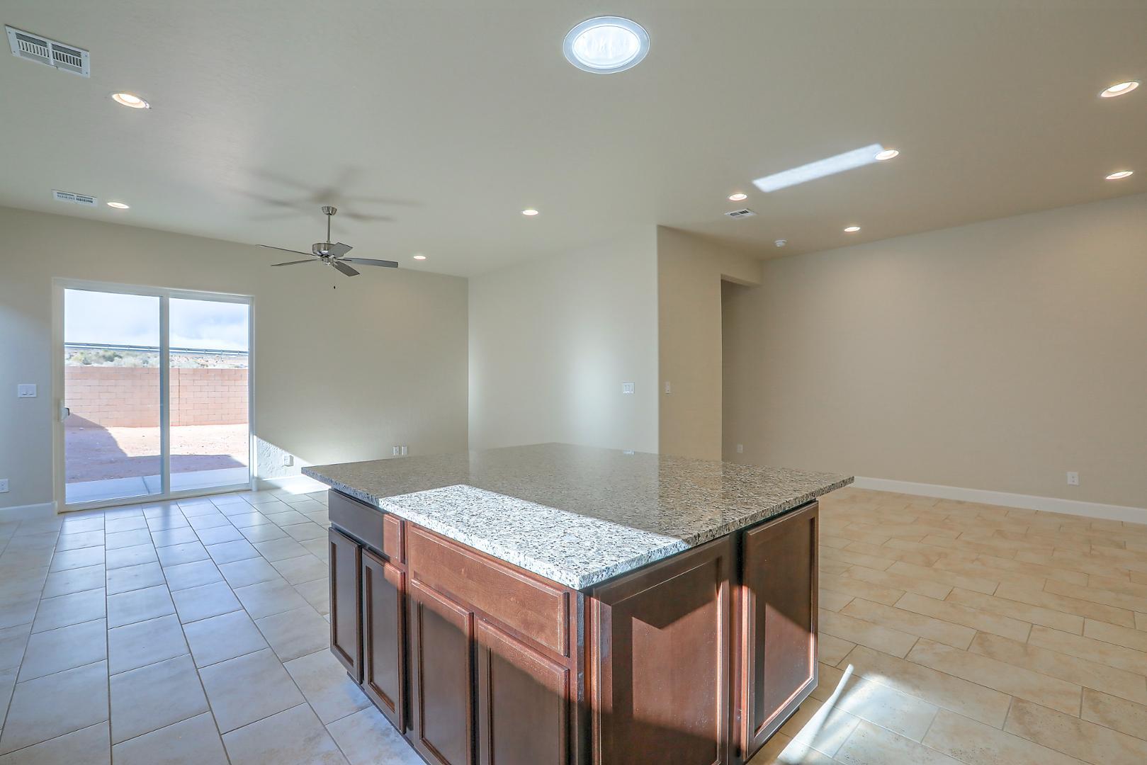 6821 Cleary Loop NE