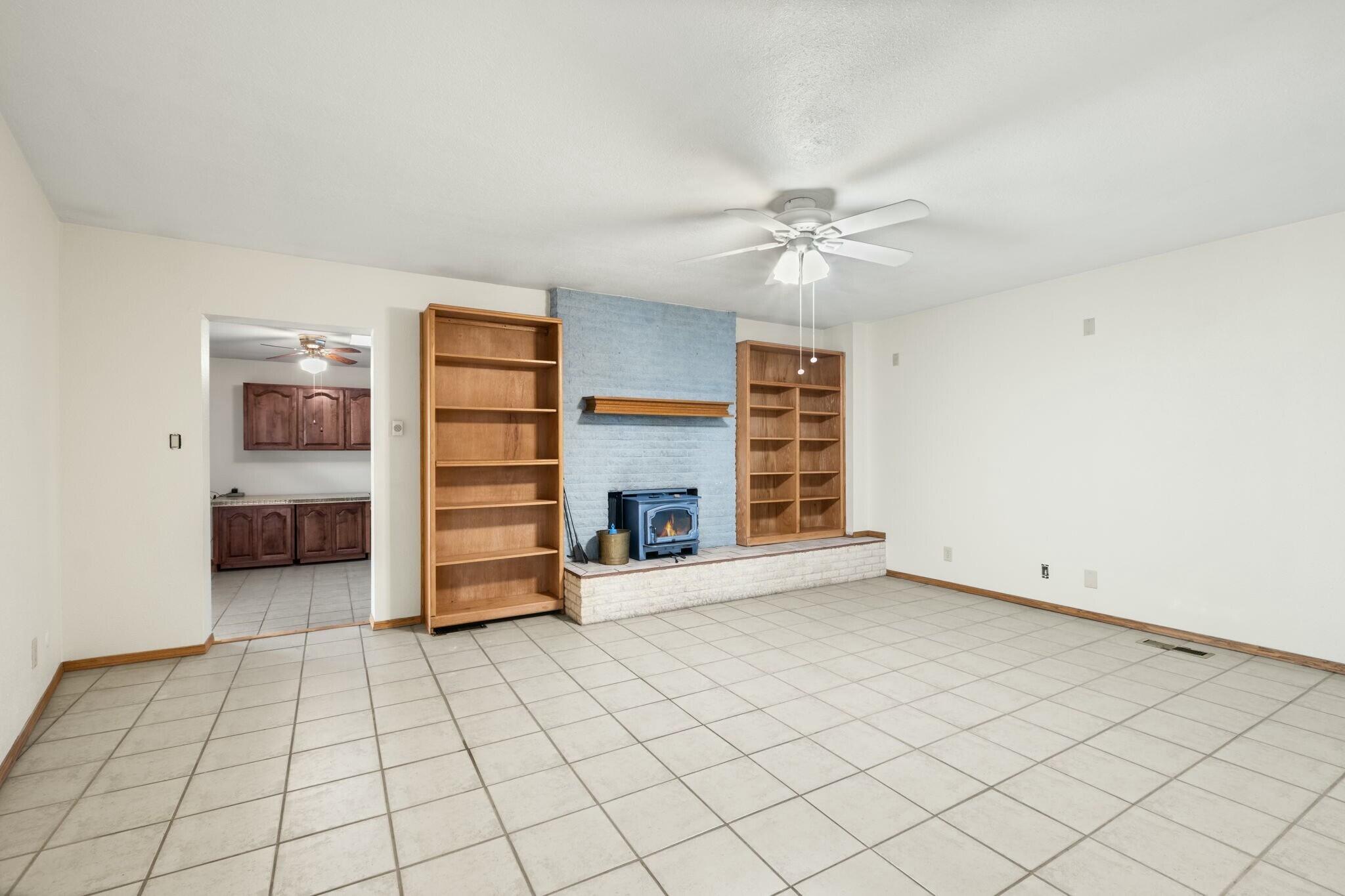 12105 WOODLAND Avenue NE